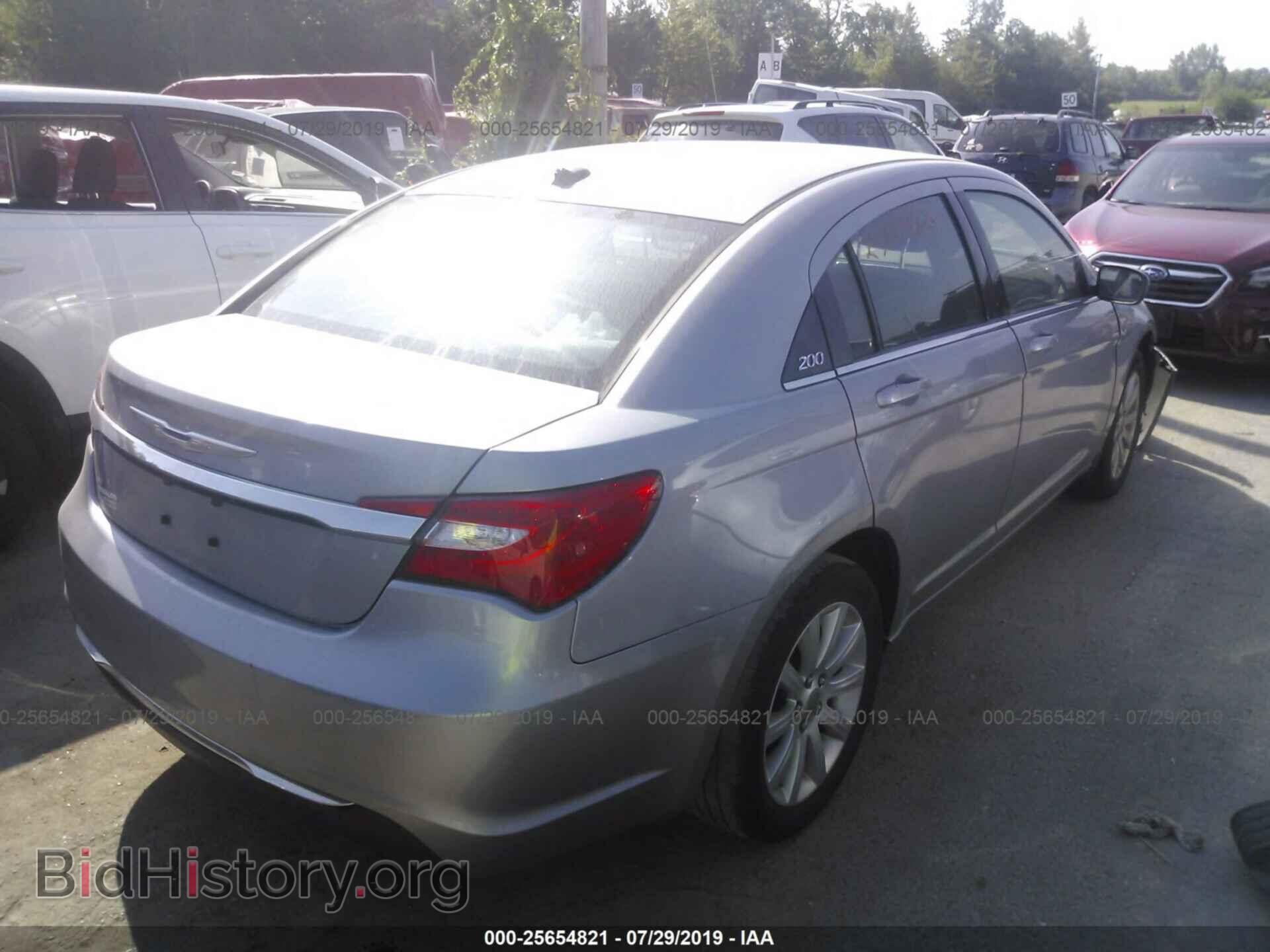 2013 CHRYSLER 200 - VIN: 1C3CCBBB0DN549628 - Photo 4