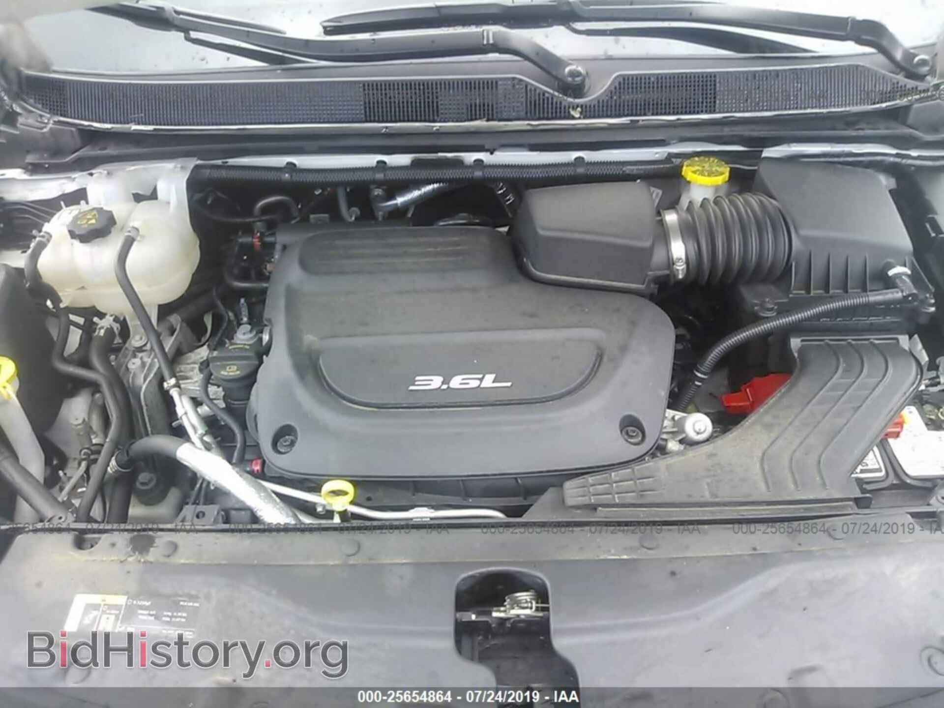 2018 CHRYSLER PACIFICA - VIN: 2C4RC1BG2JR365639 - Фото 10