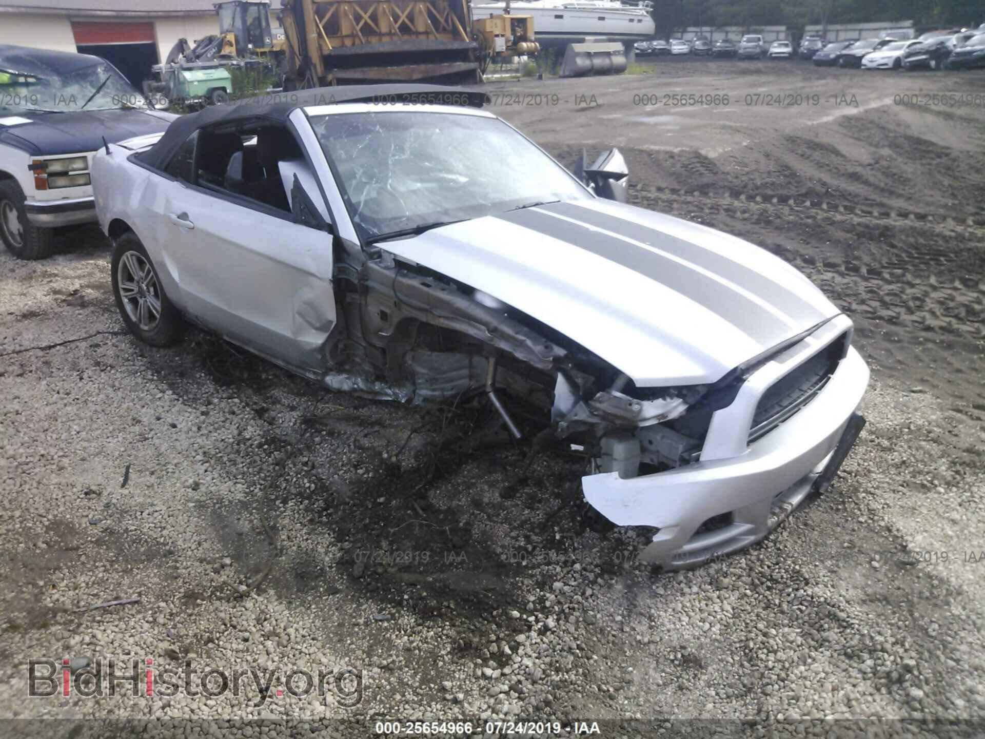 Фотография 1ZVBP8EM9D5229944 - FORD MUSTANG 2013