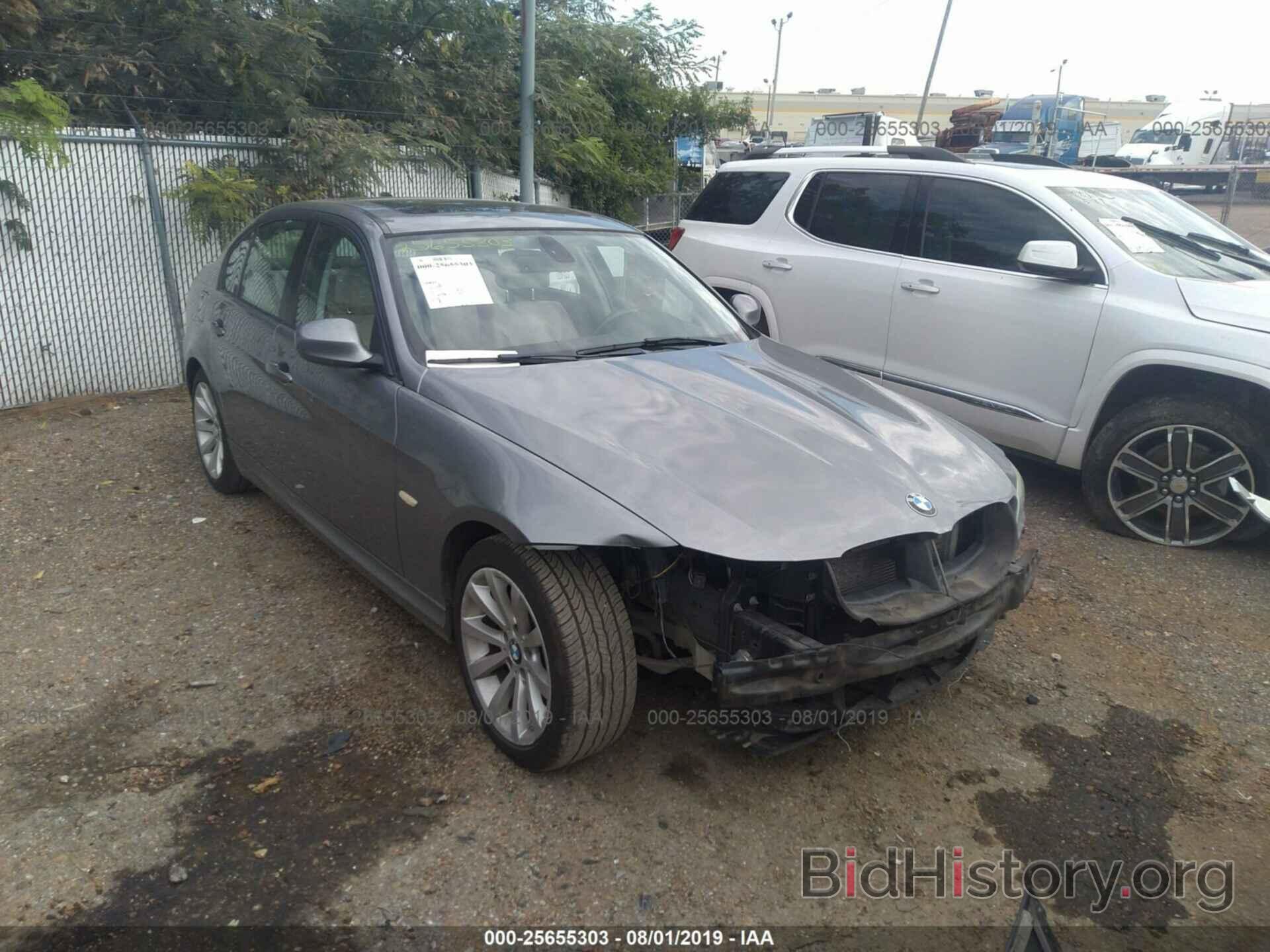 Photo WBAPH7C58BE679610 - BMW 328 2011