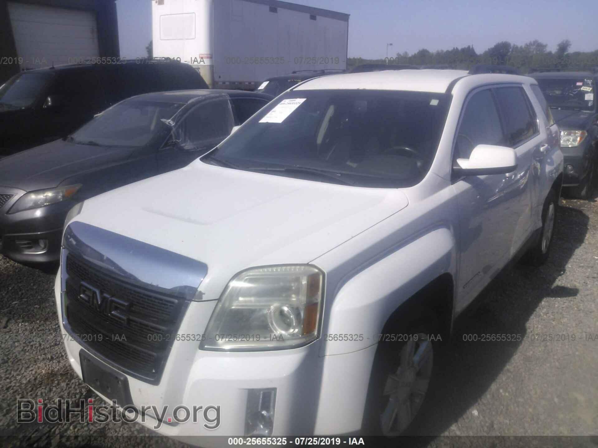 2011 GMC TERRAIN - VIN: 2CTFLTEC2B6424543 - Photo 2