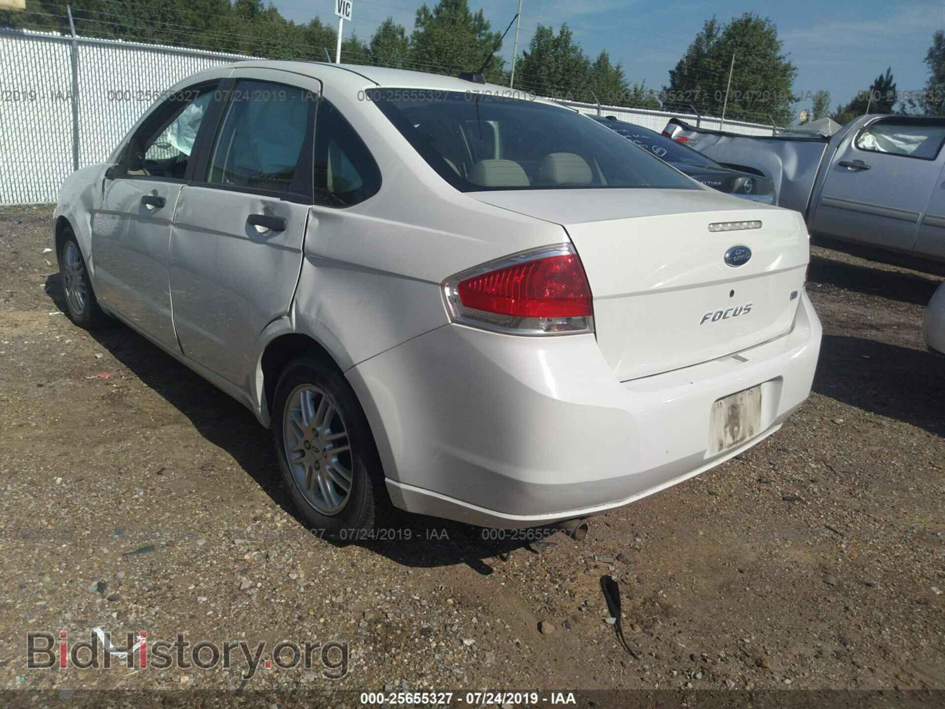 2009 FORD FOCUS - VIN: 1FAHP35N49W159110 - Фото 3