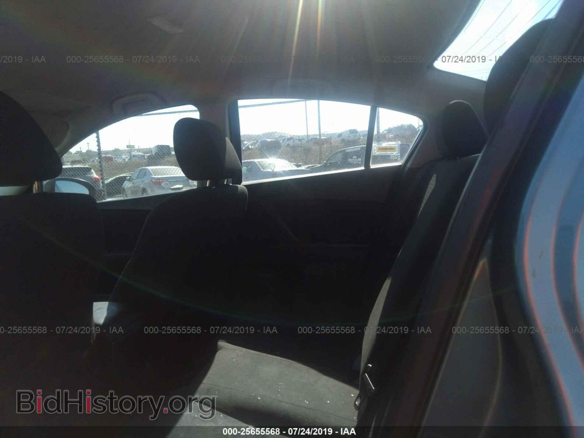 2011 MAZDA 3 - VIN: JM1BL1UF6B1378633 - Photo 8