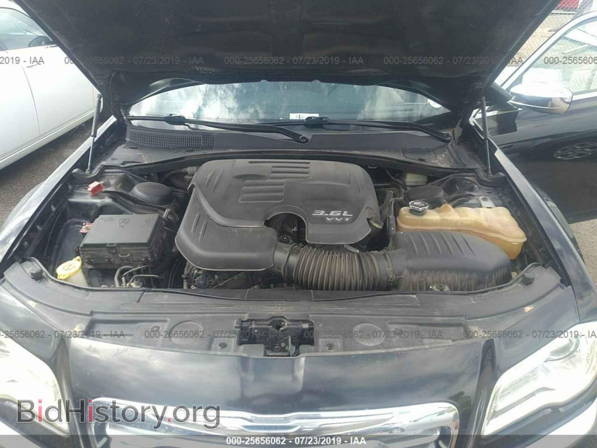 2014 Chrysler 300c - VIN: 2C3CCAEG8EH358146 - Фото 10