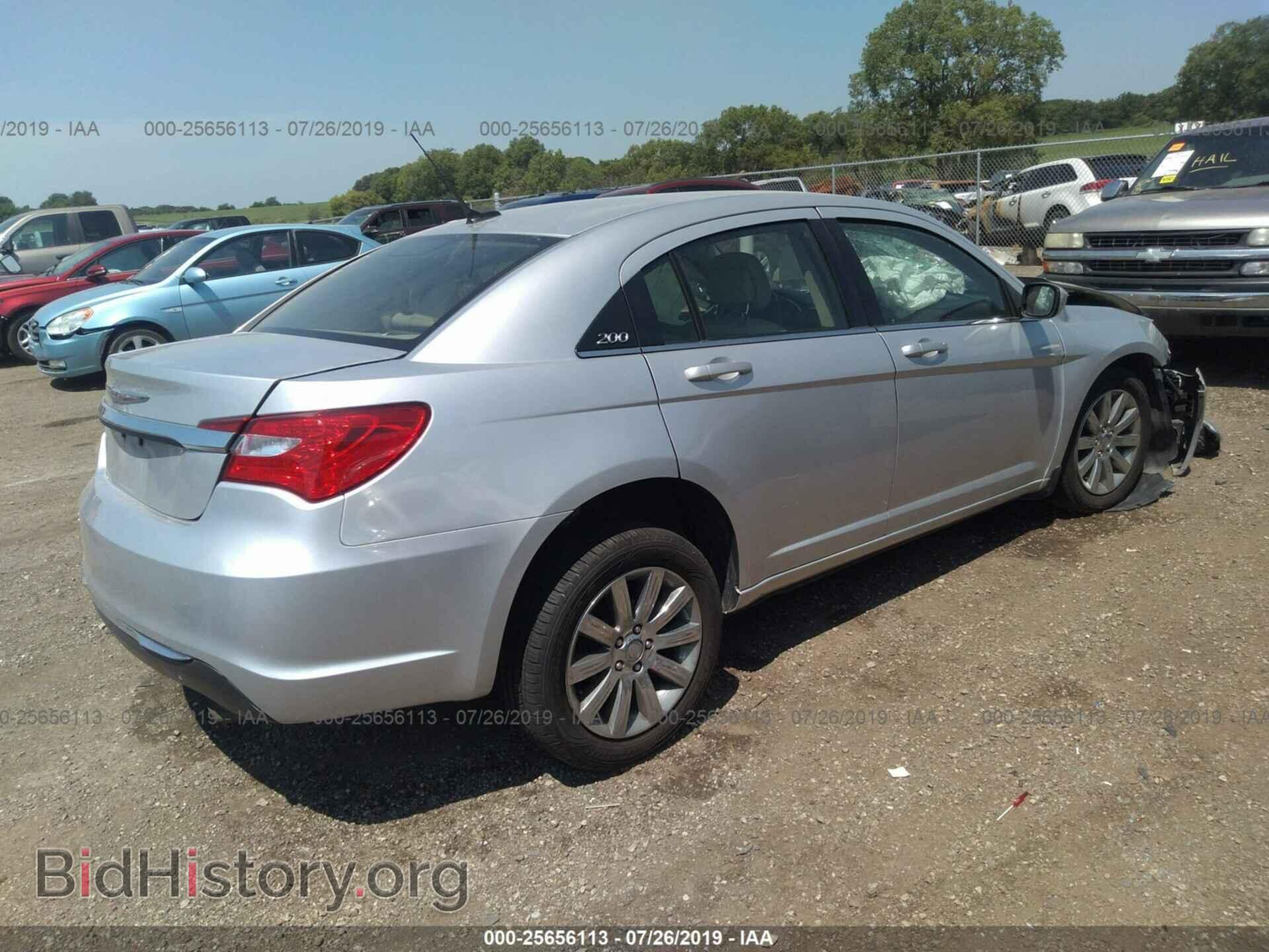 2011 CHRYSLER 200 - VIN: 1C3BC1FB3BN500453 - Фото 4