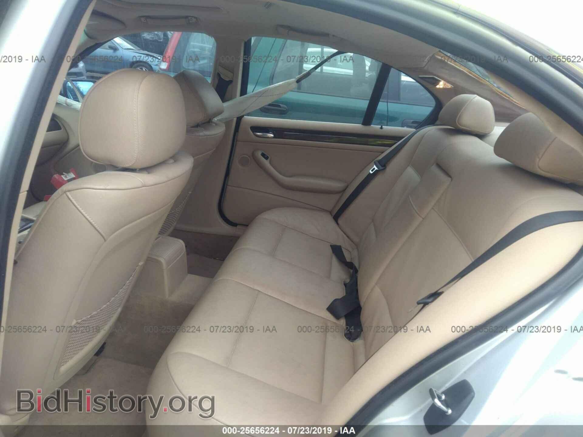 2002 BMW 330 - VIN: WBAEV534X2KM17441 - Фото 8