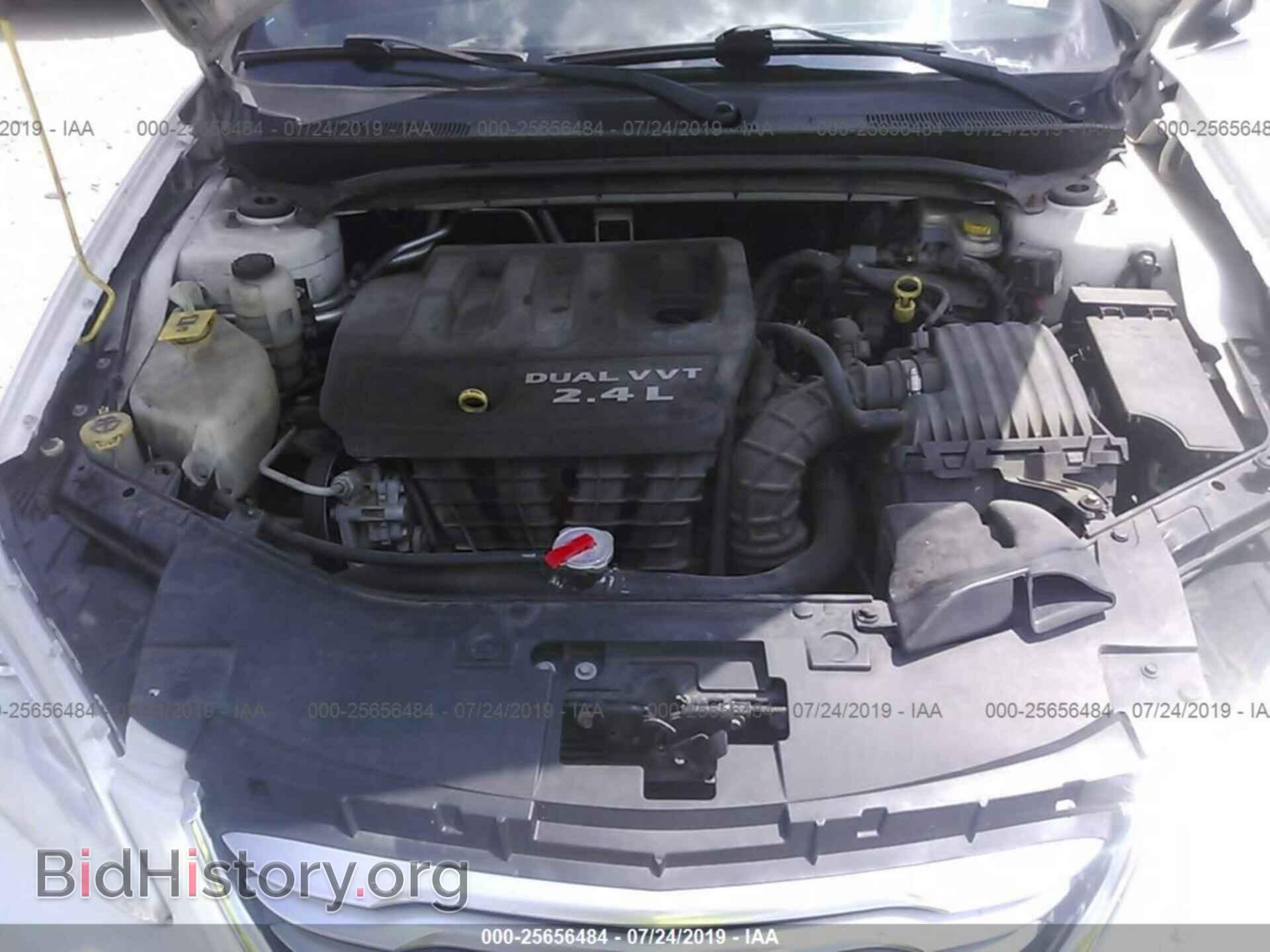 2012 CHRYSLER 200 - VIN: 1C3CCBAB7CN281774 - Фото 10