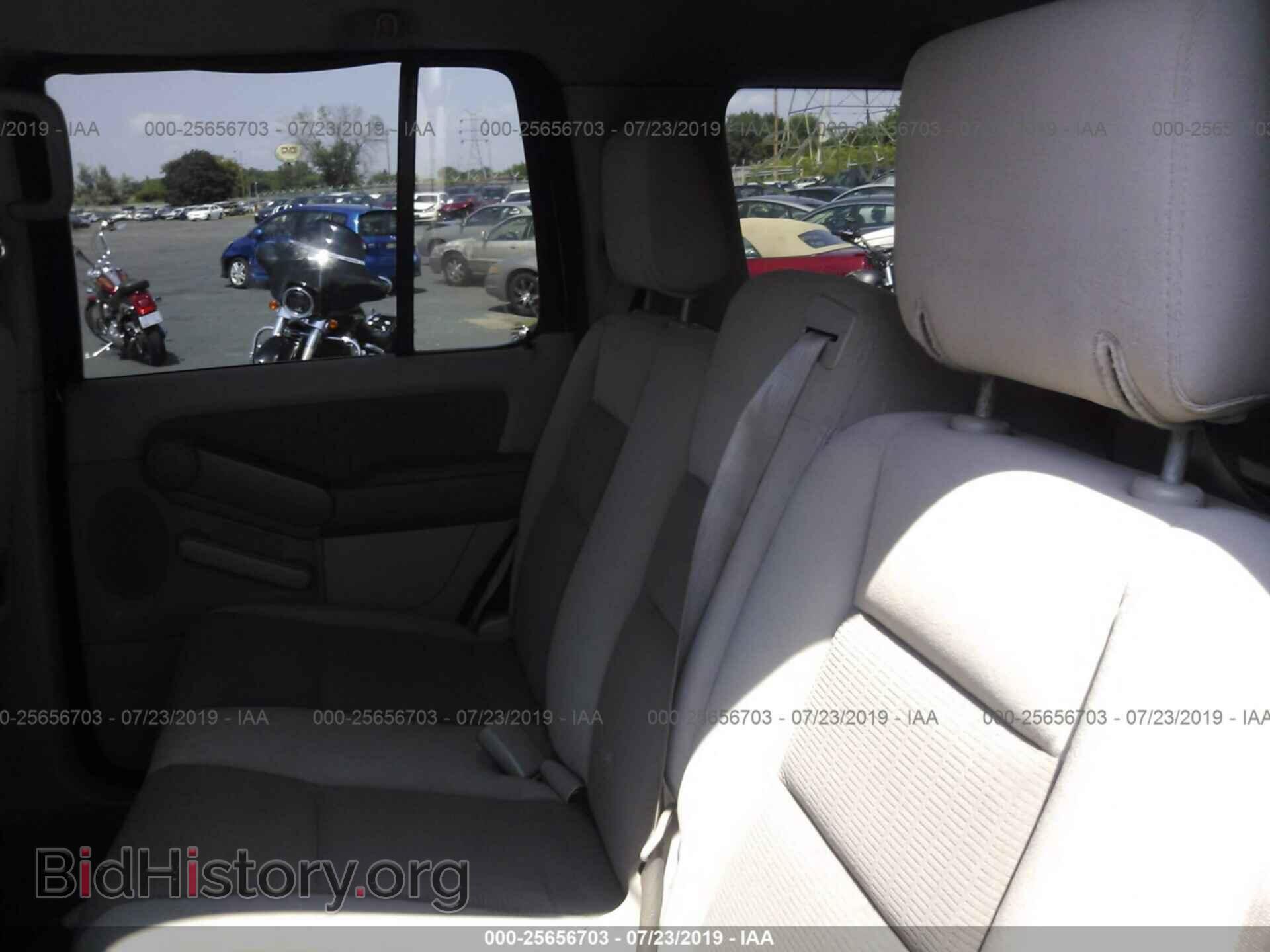 2007 FORD EXPLORER - VIN: 1FMEU73E87UB44405 - Фото 8