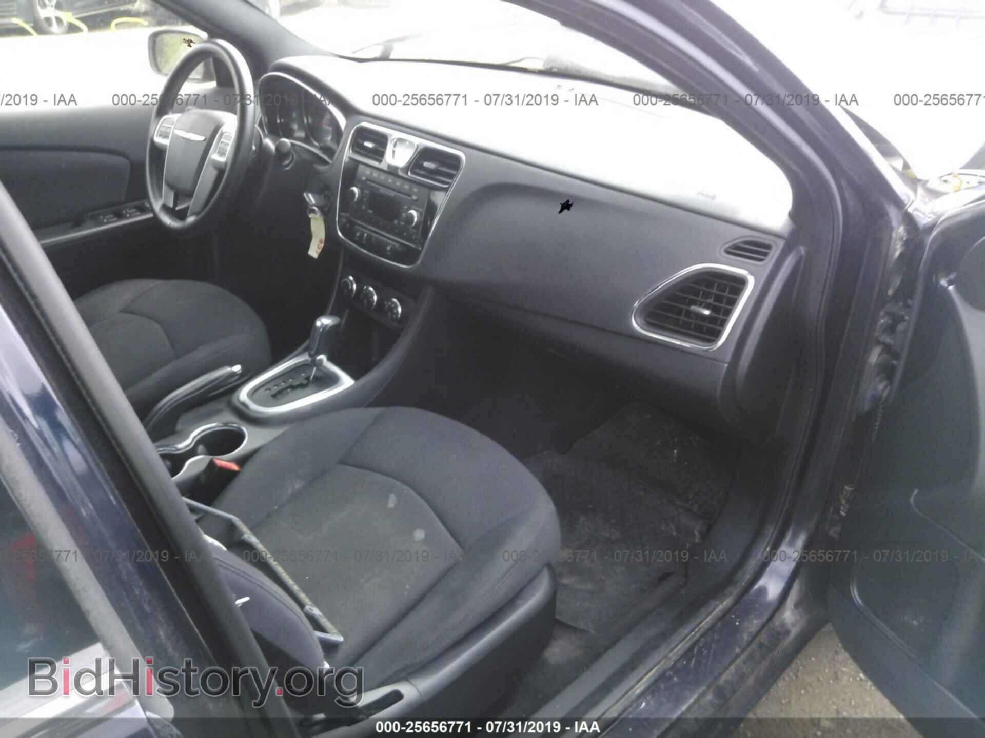 2012 CHRYSLER 200 - VIN: 1C3CCBBB0CN278004 - Фото 5