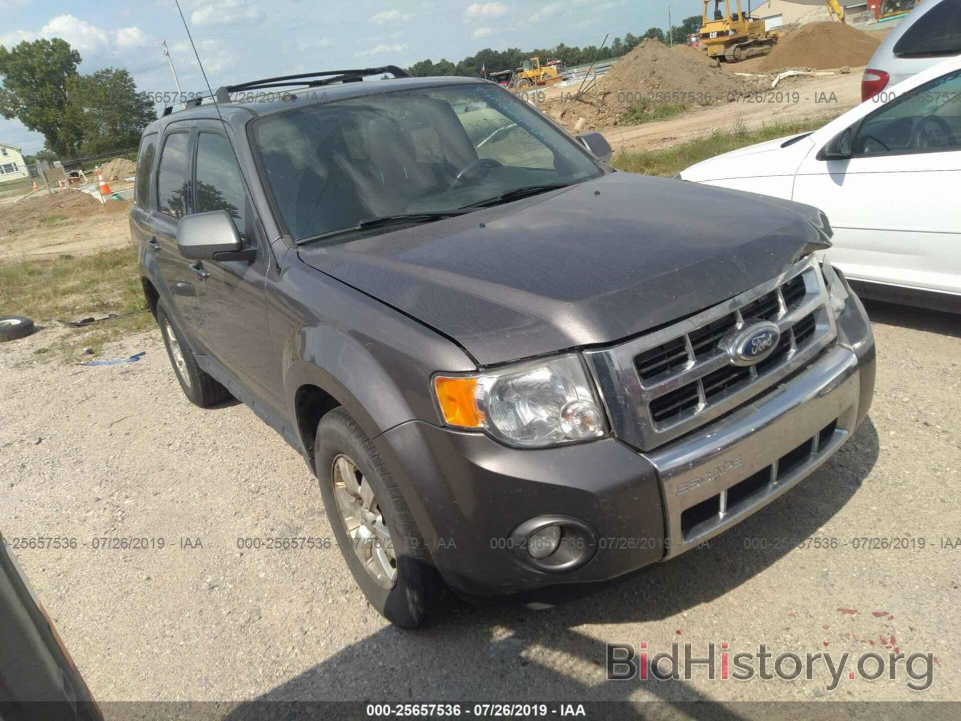 Photo 1FMCU9E73BKB00009 - FORD ESCAPE 2011