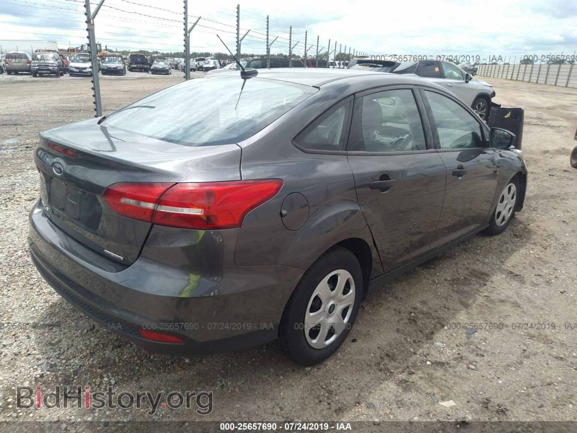 2016 FORD FOCUS - VIN: 1FADP3E24GL355390 - Photo 4