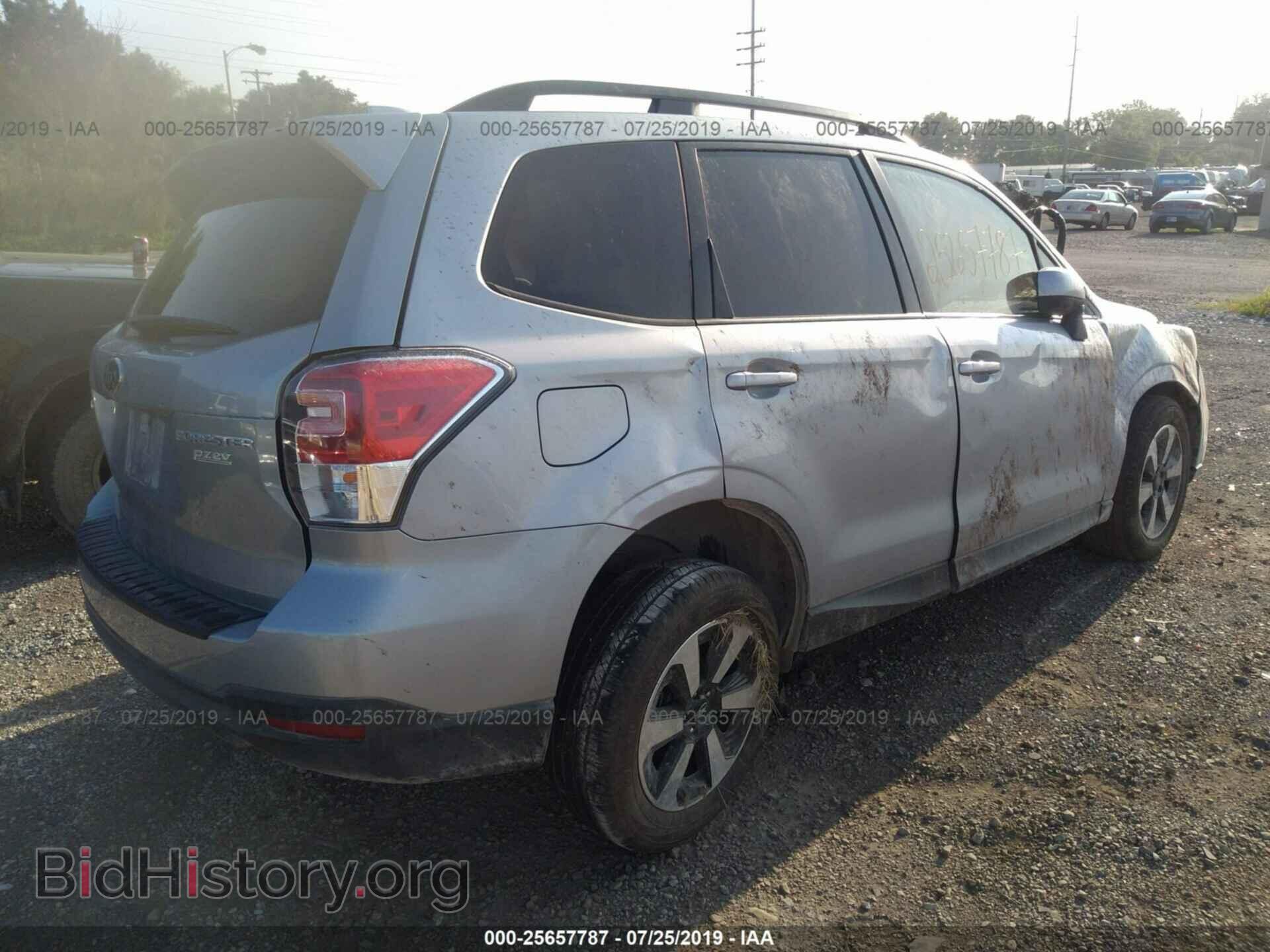 2017 SUBARU FORESTER - VIN: JF2SJAEC0HH547668 - Фото 4
