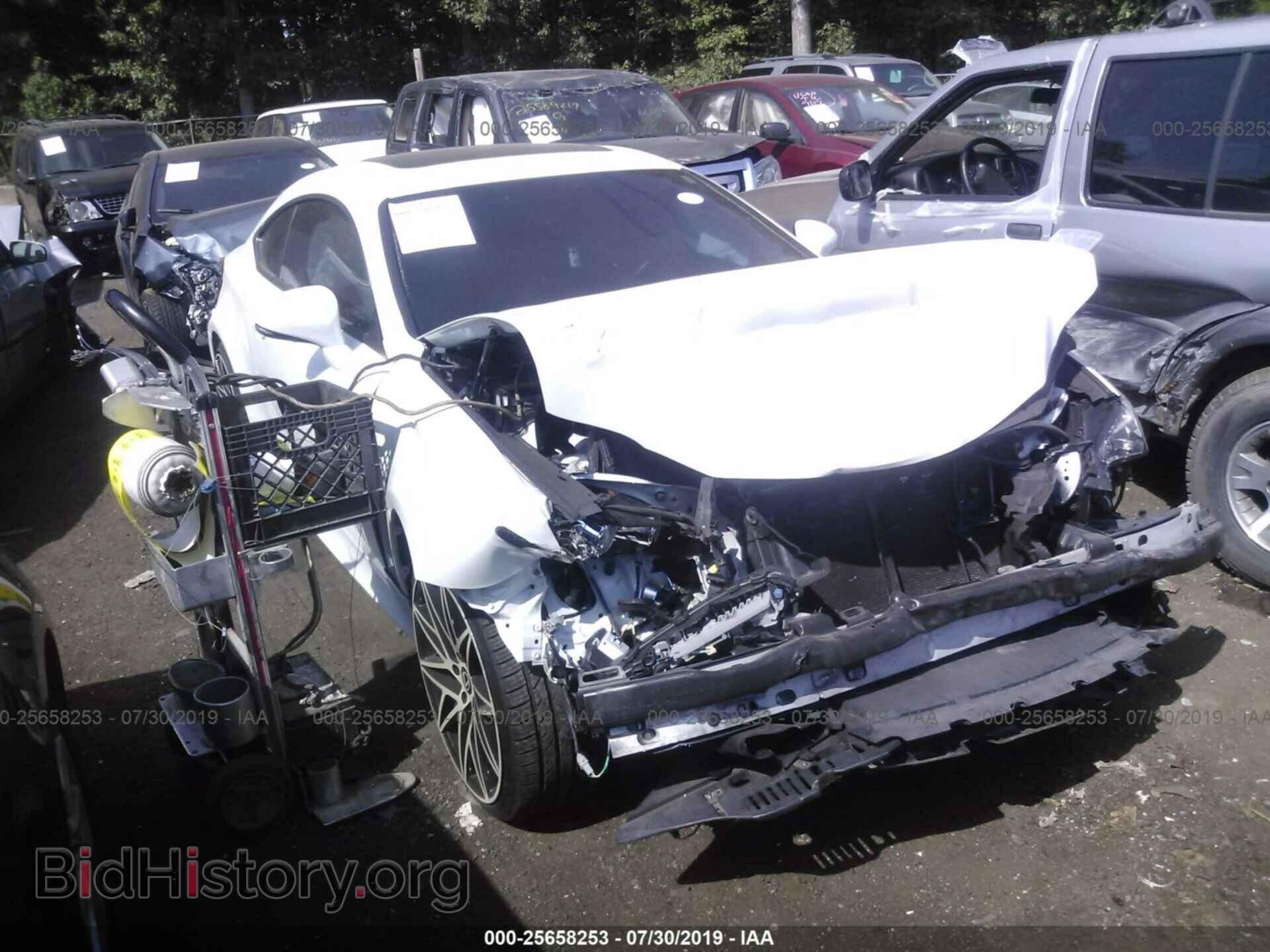 Photo JTHSE5BC2F5000803 - LEXUS RC 2015