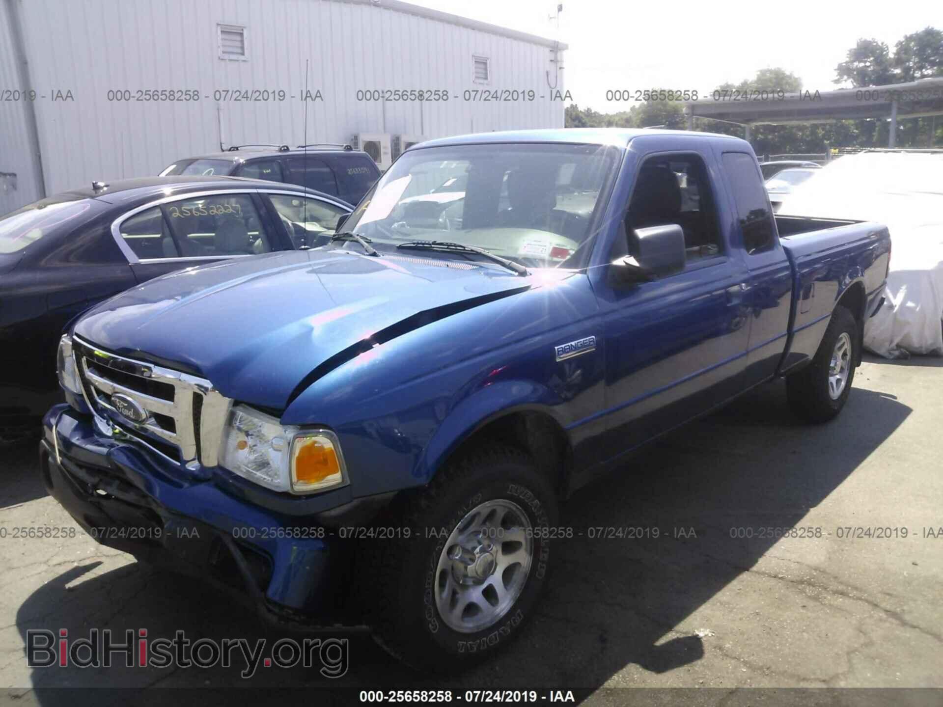 2011 FORD RANGER - VIN: 1FTLR4FE5BPA62842 - Фото 2