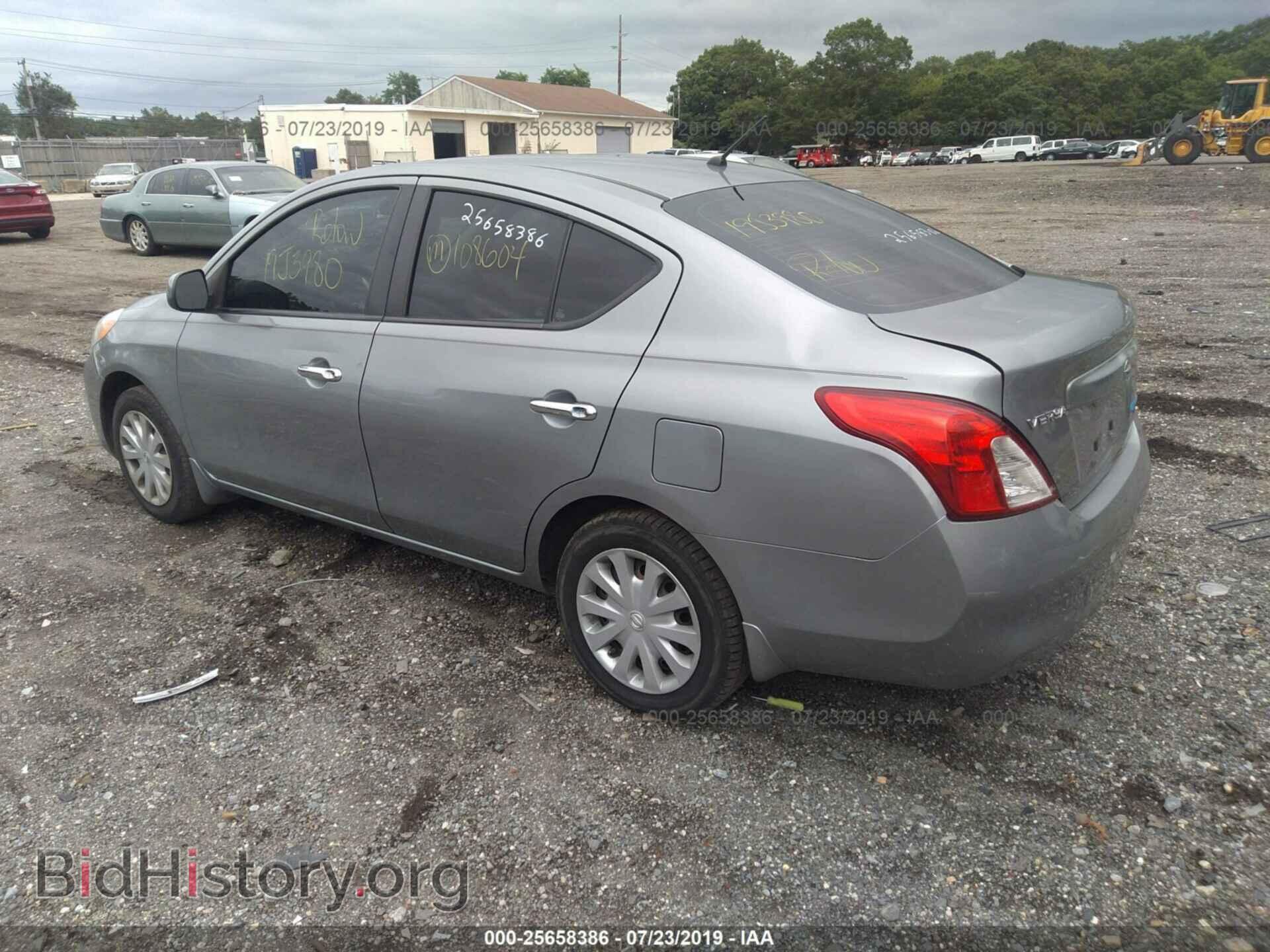 2012 Nissan Versa - VIN: 3N1CN7AP1CL921849 - Фото 3
