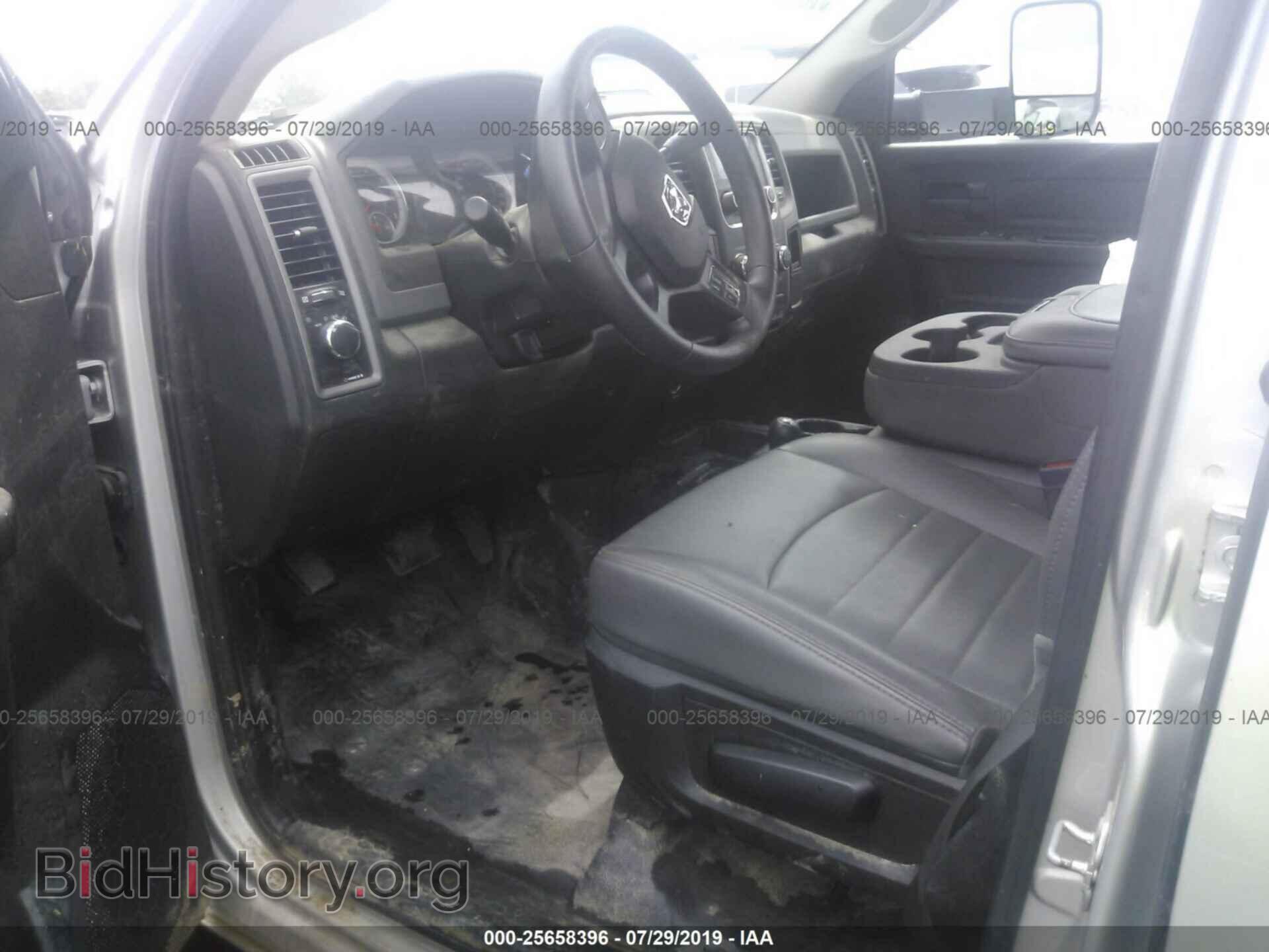 2018 RAM 3500 - VIN: 3C7WRTCJ4JG208906 - Фото 5
