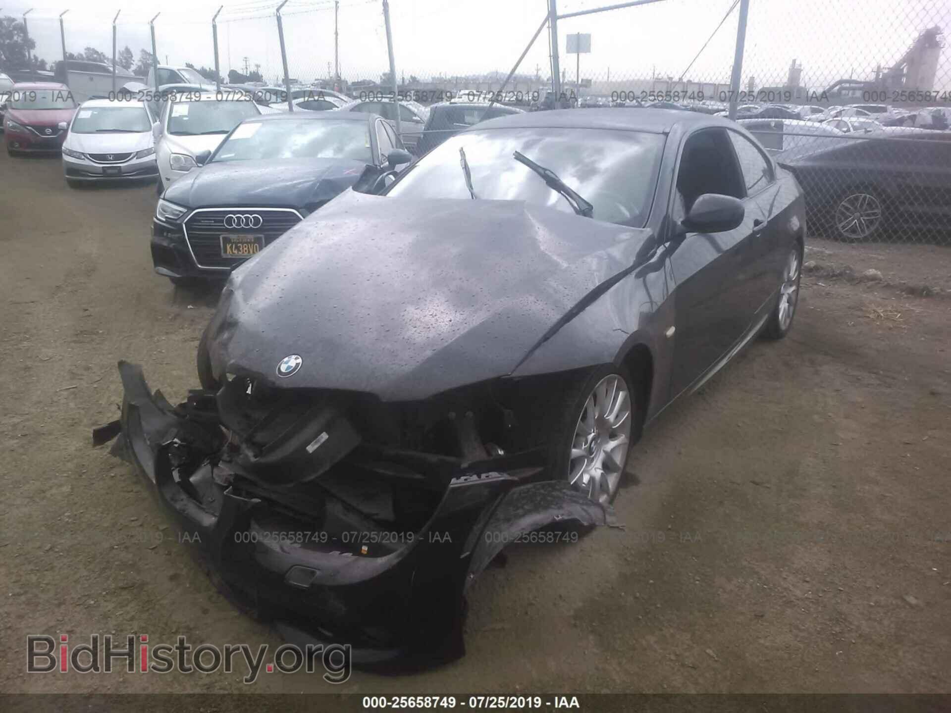2012 BMW 328 - VIN: WBAKE5C54CE755980 - Фото 2