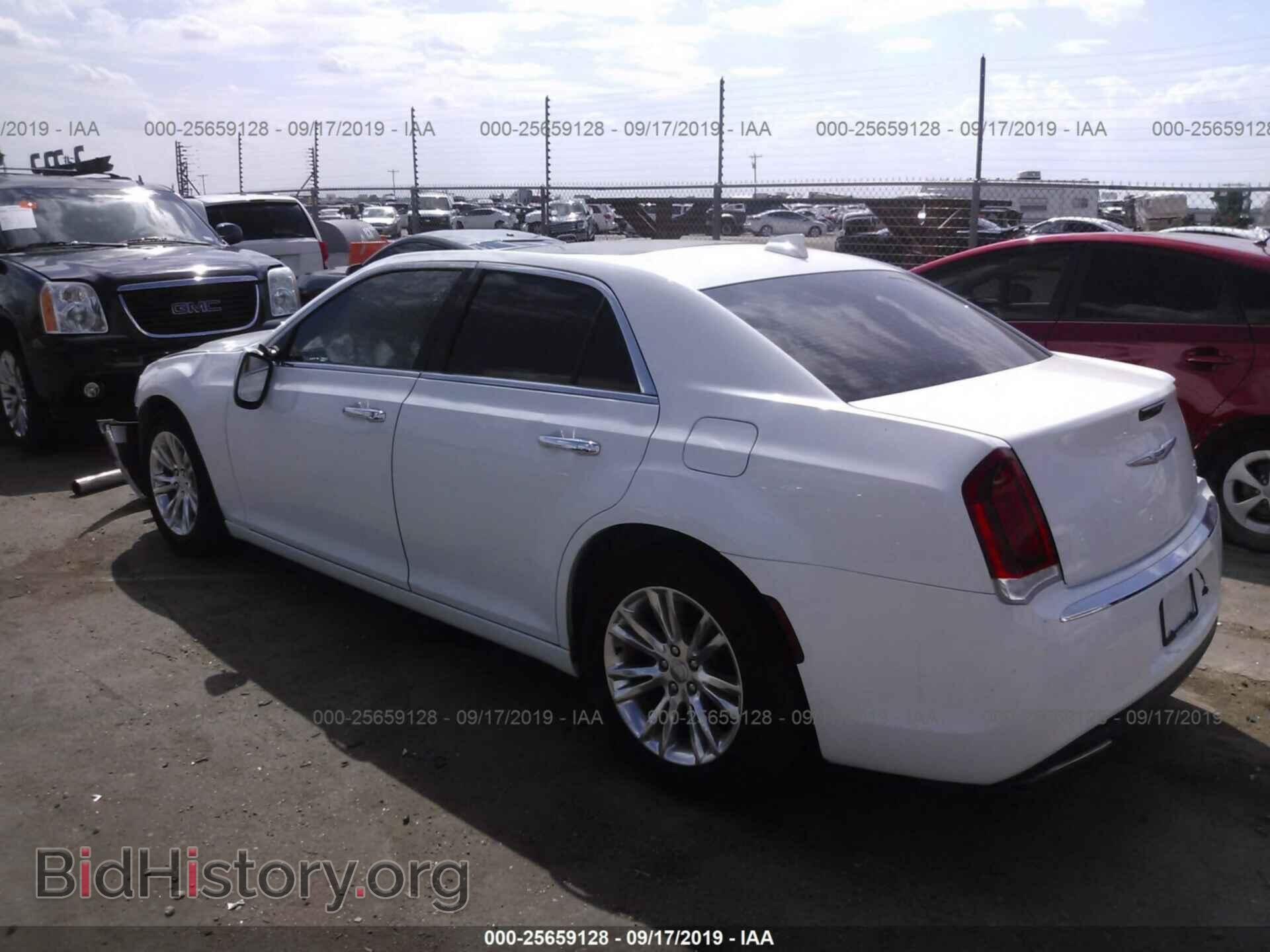 2017 CHRYSLER 300C - VIN: 2C3CCAEG4HH564519 - Фото 3