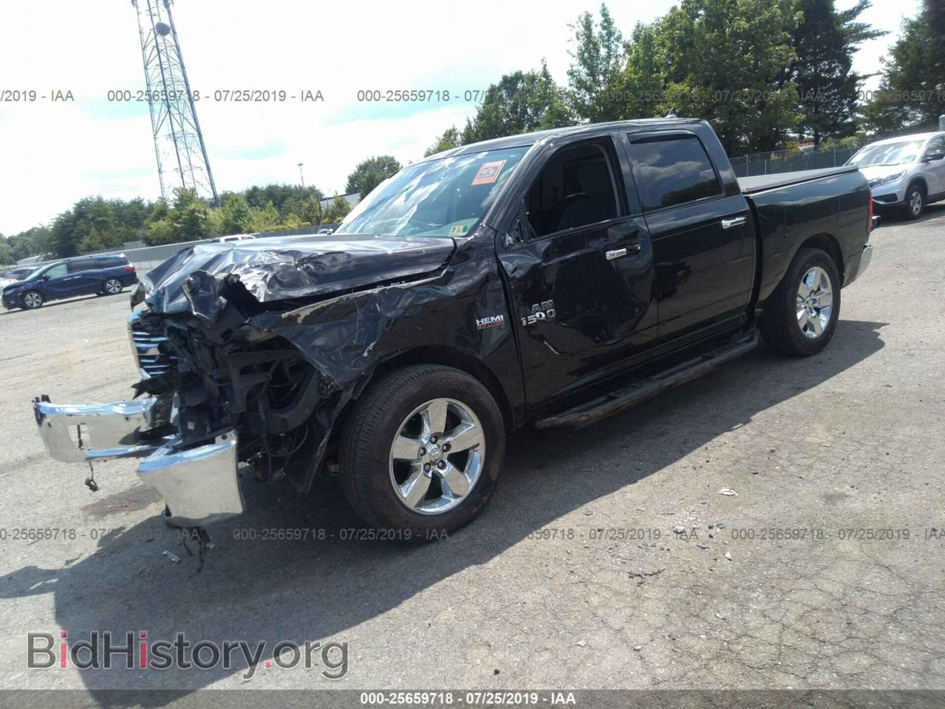 2017 RAM 1500 - VIN: 1C6RR7LT2HS835021 - Фото 2