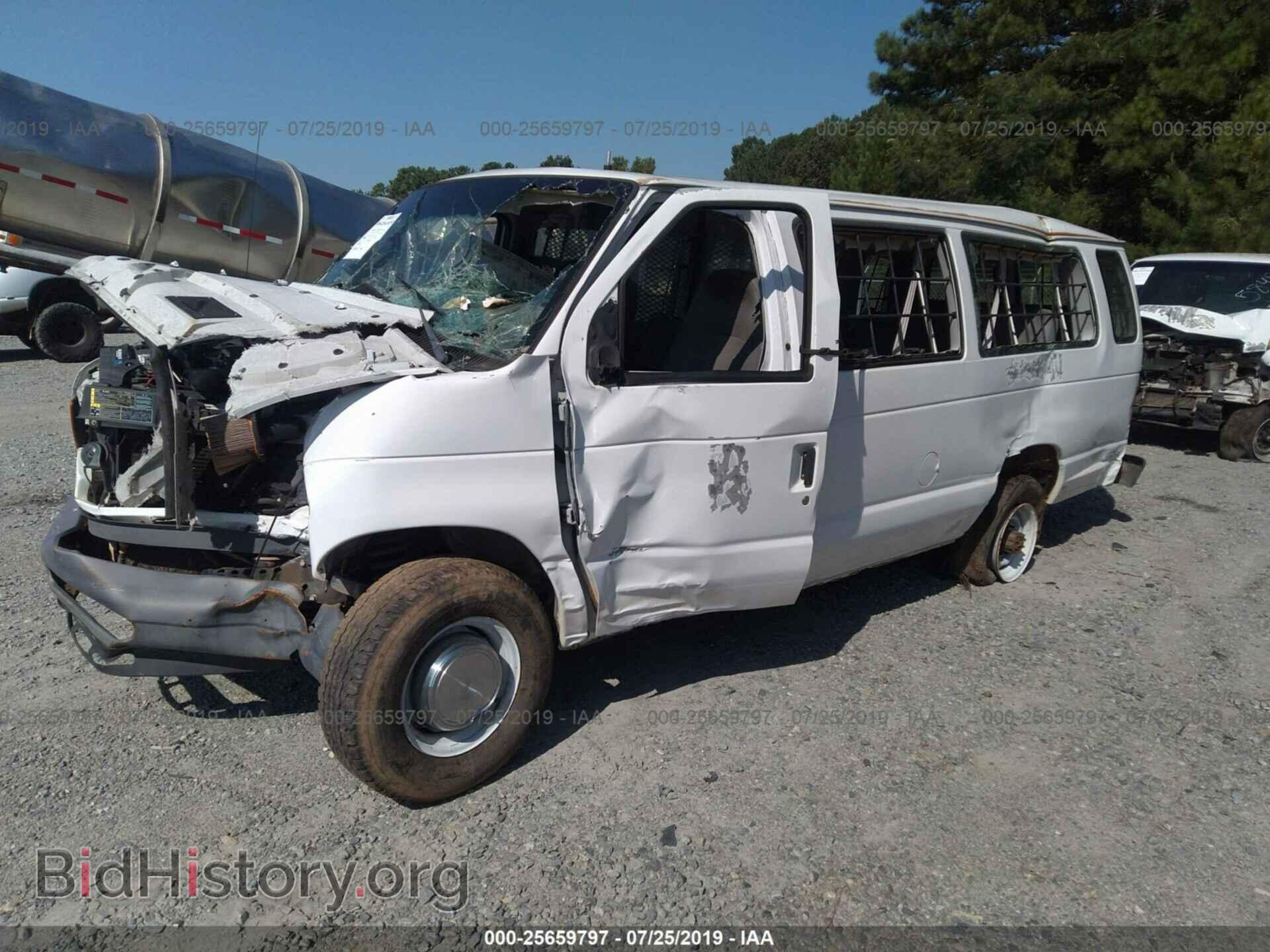 2006 FORD ECONOLINE - VIN: 1FBSS31L76DB25340 - Фото 2