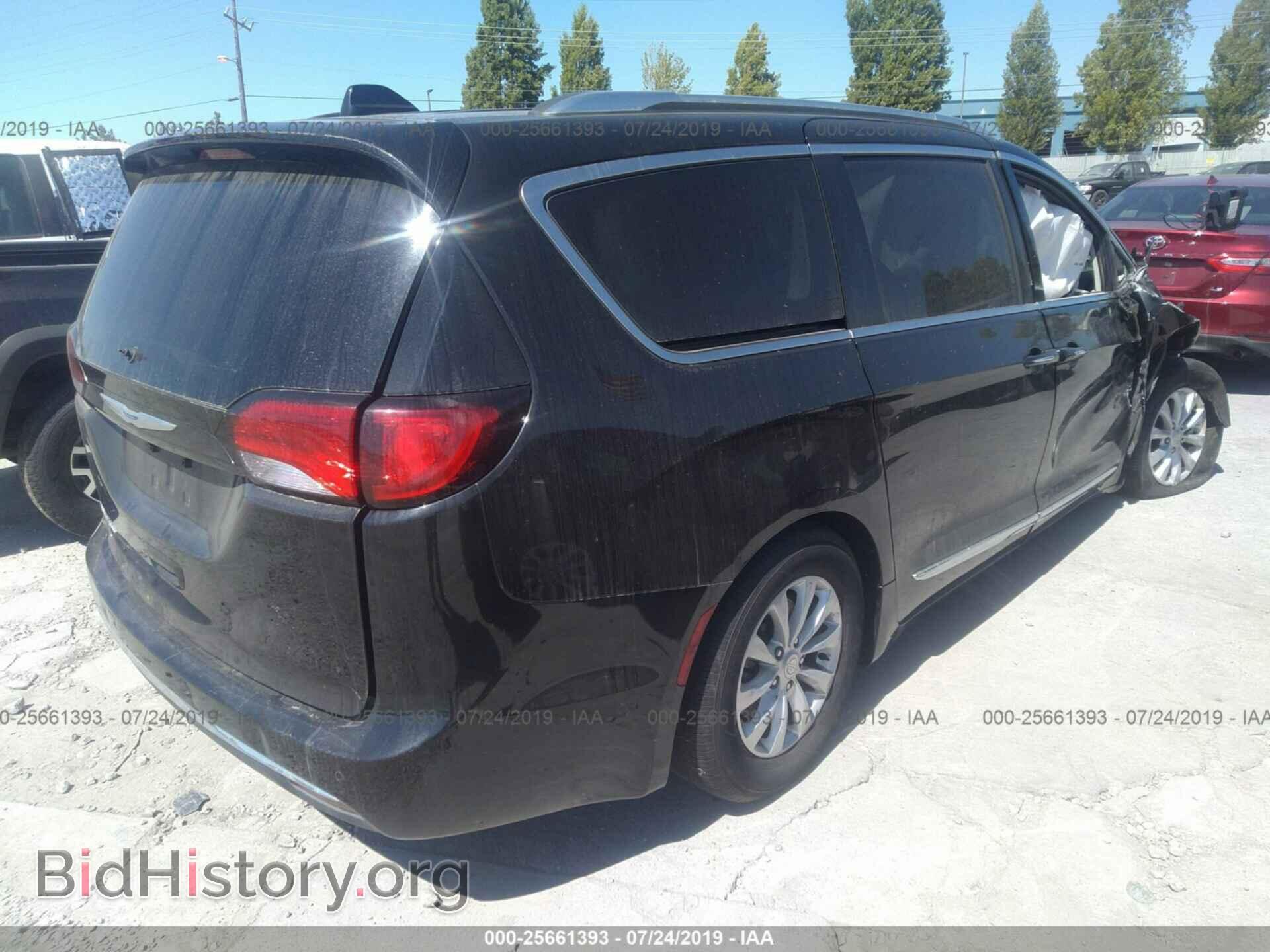 2018 CHRYSLER PACIFICA - VIN: 2C4RC1BG2JR290439 - Фото 4