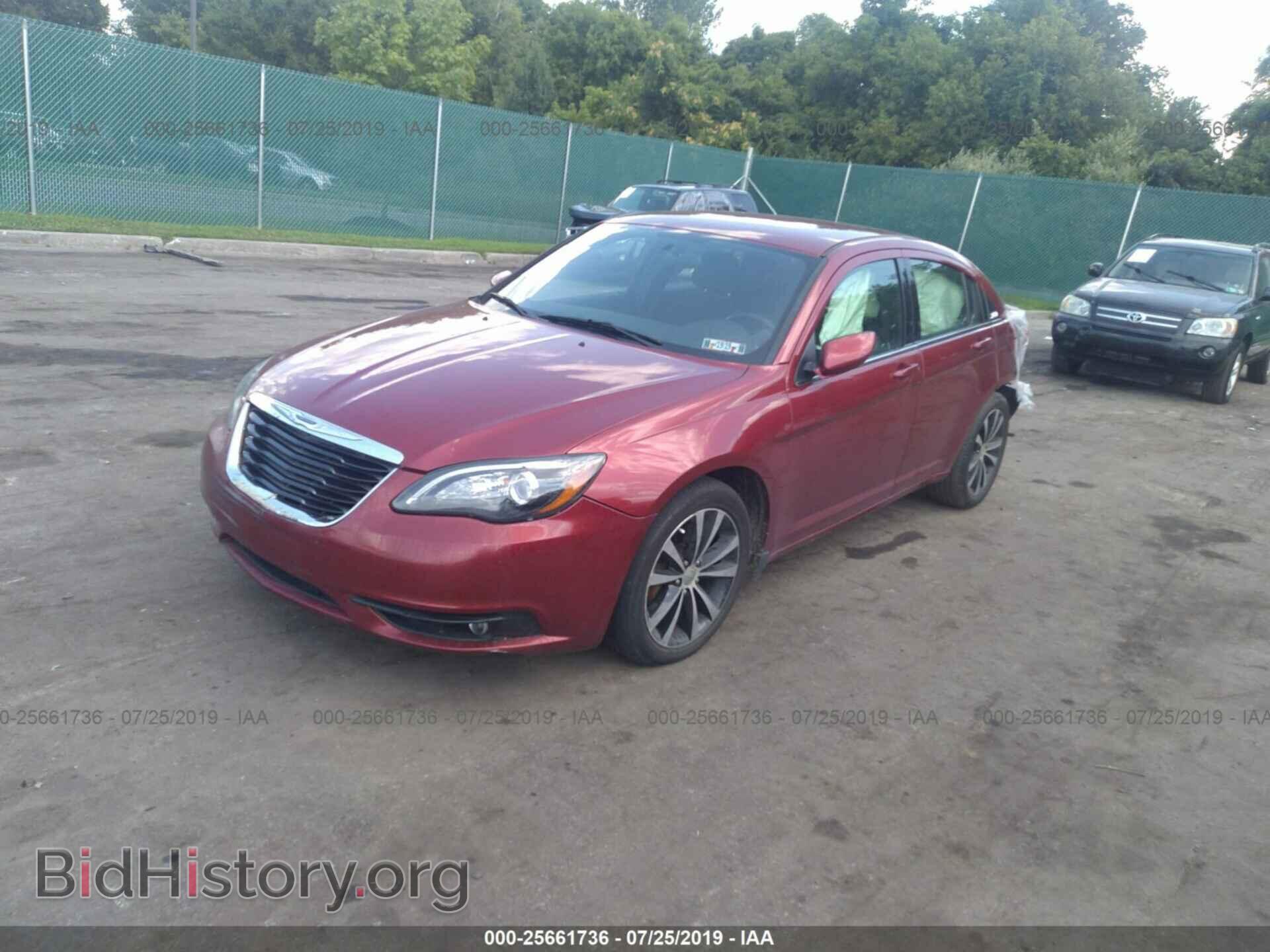 2012 CHRYSLER 200 - VIN: 1C3CCBBG3CN306535 - Фото 2