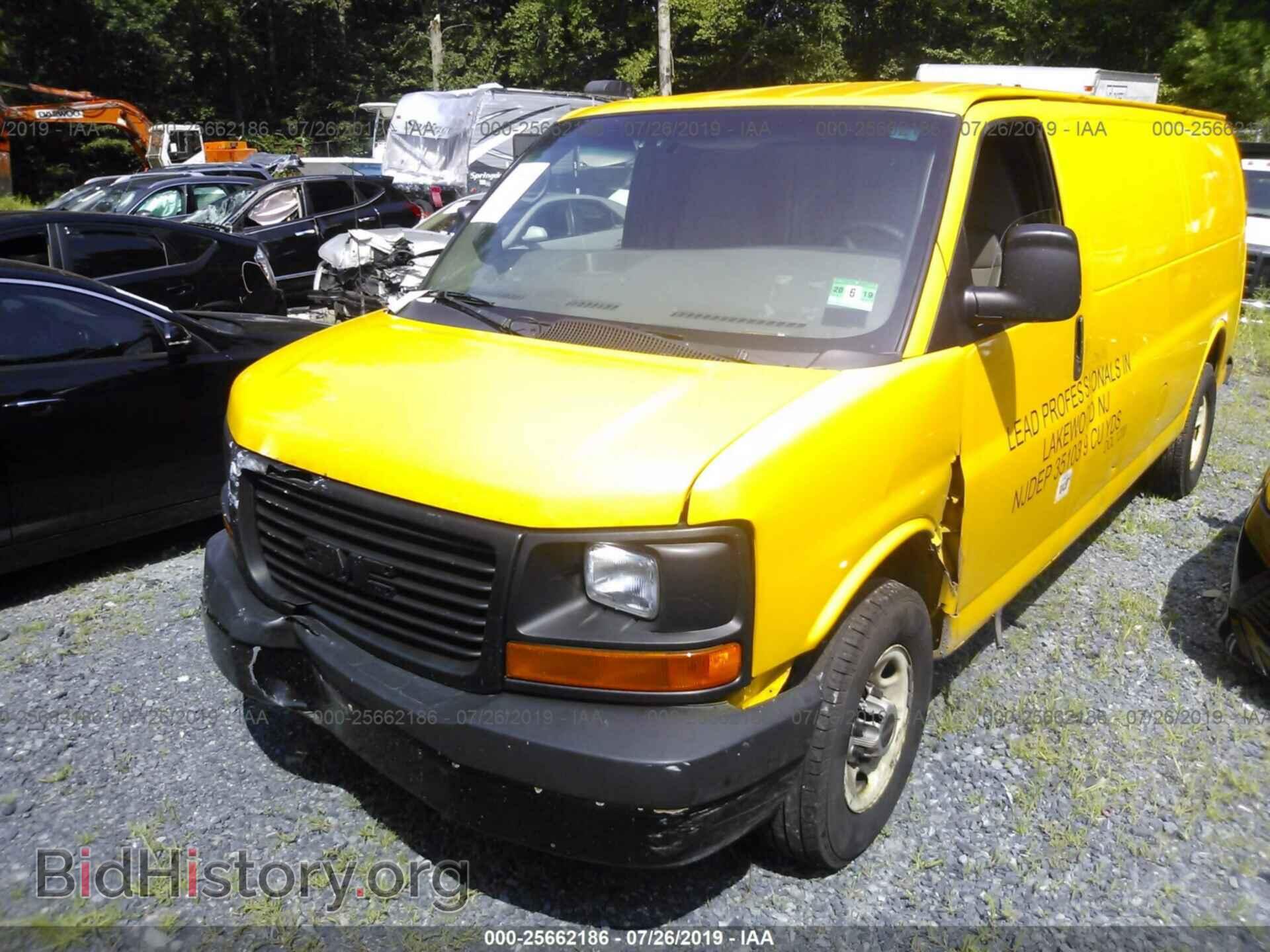 2011 GMC SAVANA - VIN: 1GTW7GCA1B1902415 - Фото 2