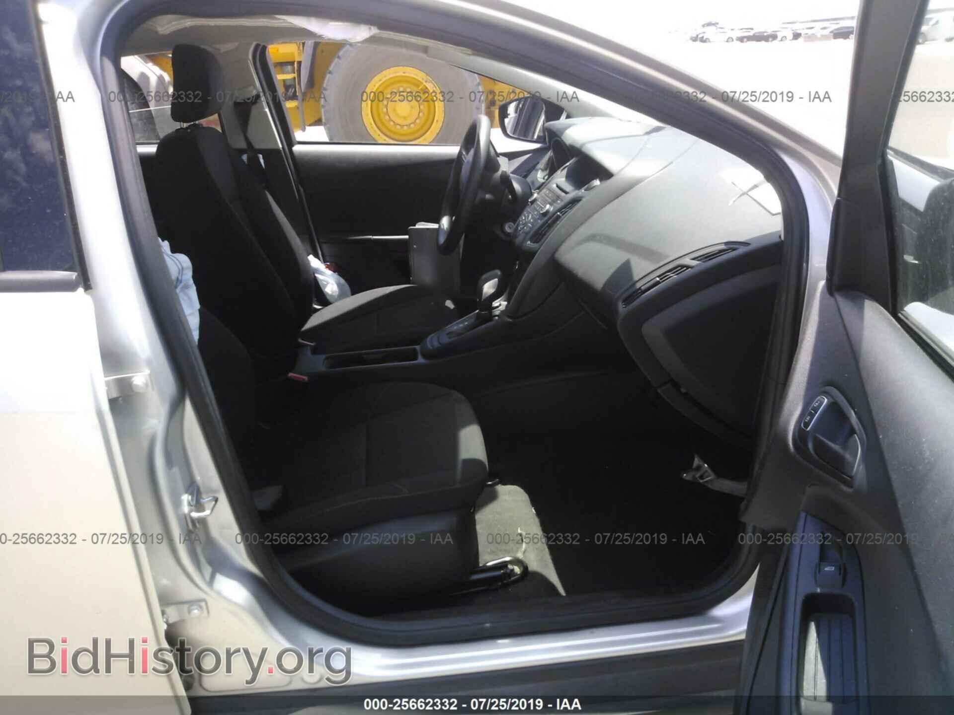 2016 FORD FOCUS - VIN: 1FADP3E23GL394889 - Photo 5
