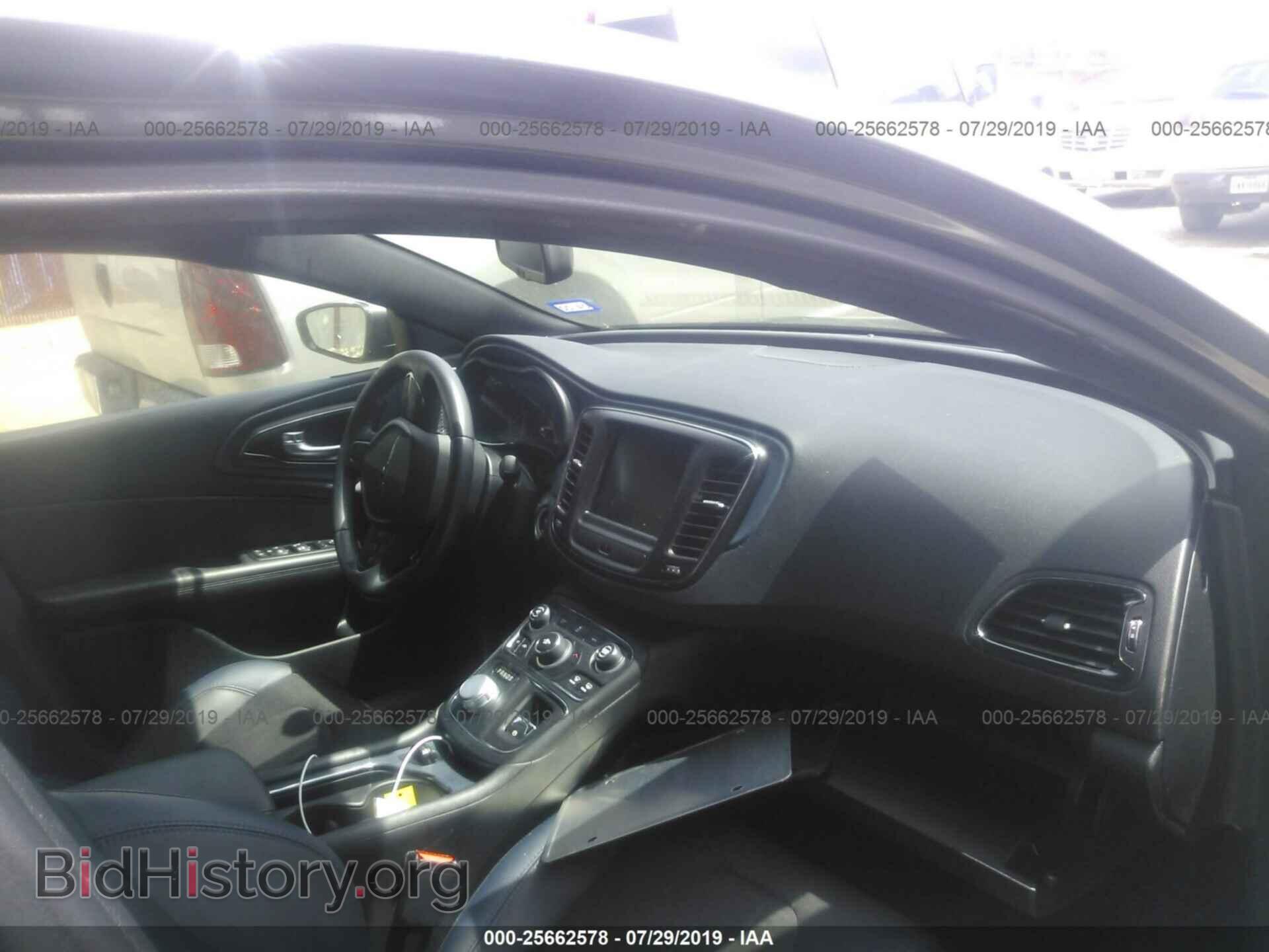 2016 CHRYSLER 200 - VIN: 1C3CCCBB1GN155873 - Photo 5