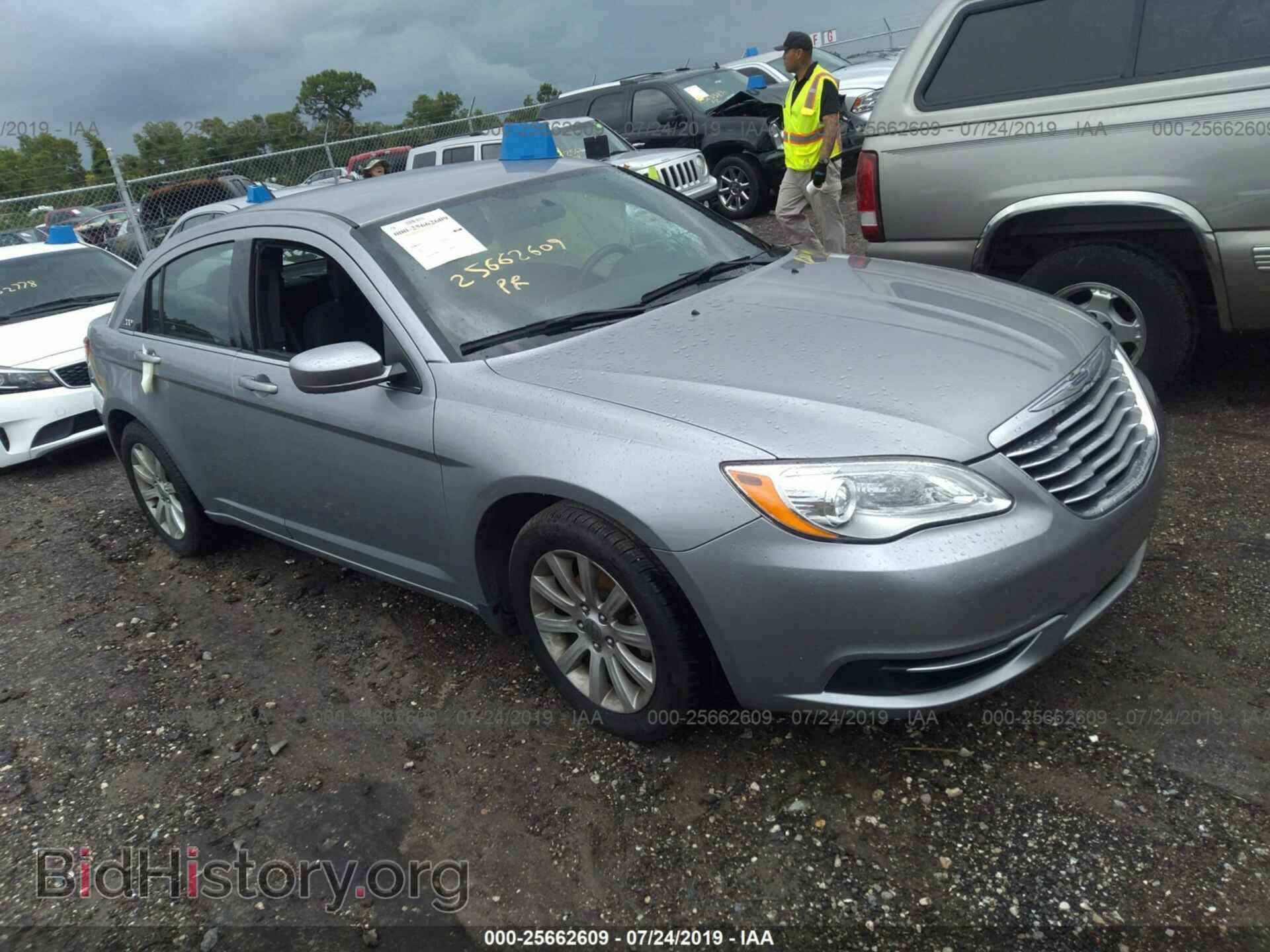 Фотография 1C3CCBBG4DN556528 - CHRYSLER 200 2013