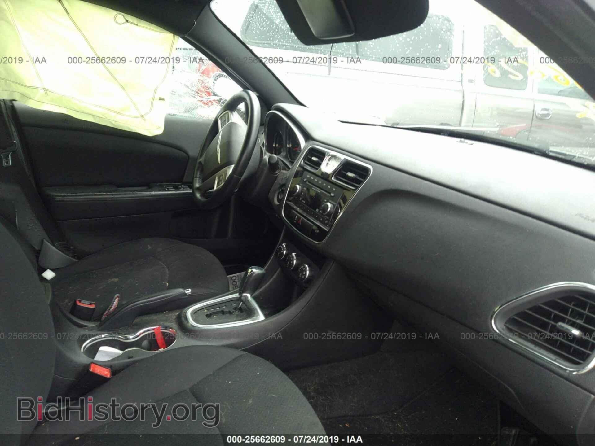 2013 CHRYSLER 200 - VIN: 1C3CCBBG4DN556528 - Фото 5