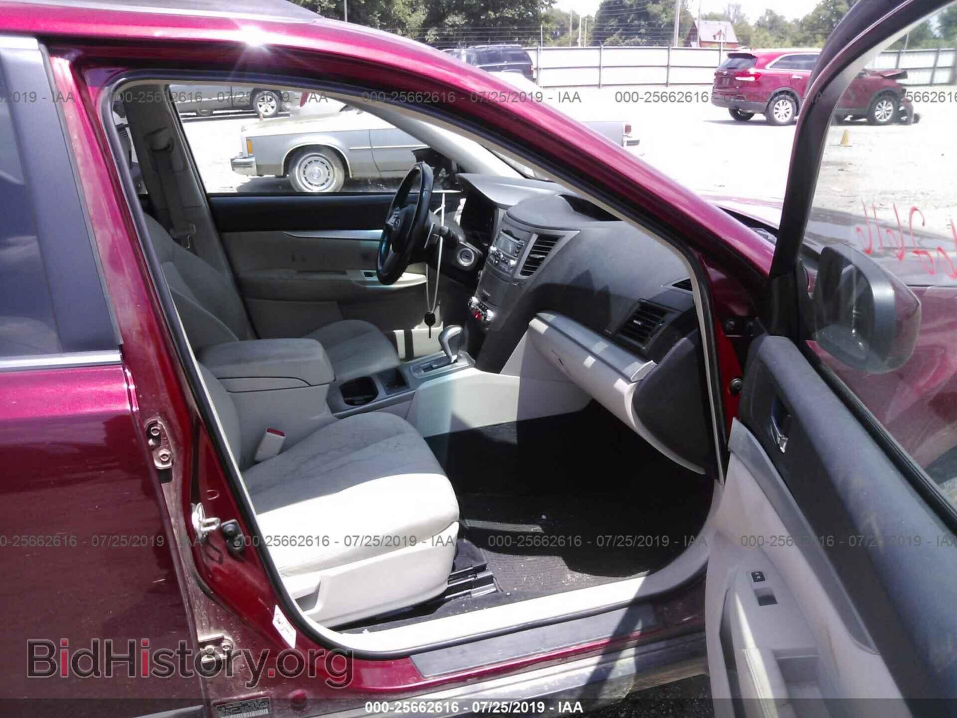 2011 SUBARU OUTBACK - VIN: 4S4BRBBC7B3374524 - Фото 5