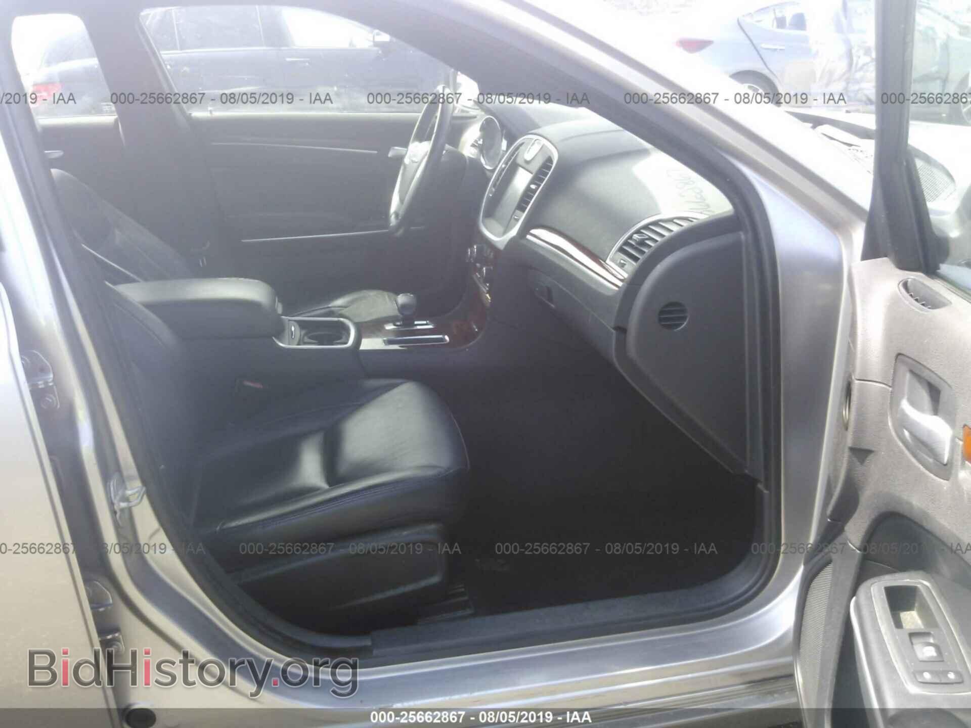 2013 CHRYSLER 300 - VIN: 2C3CCAAG5DH572371 - Фото 5