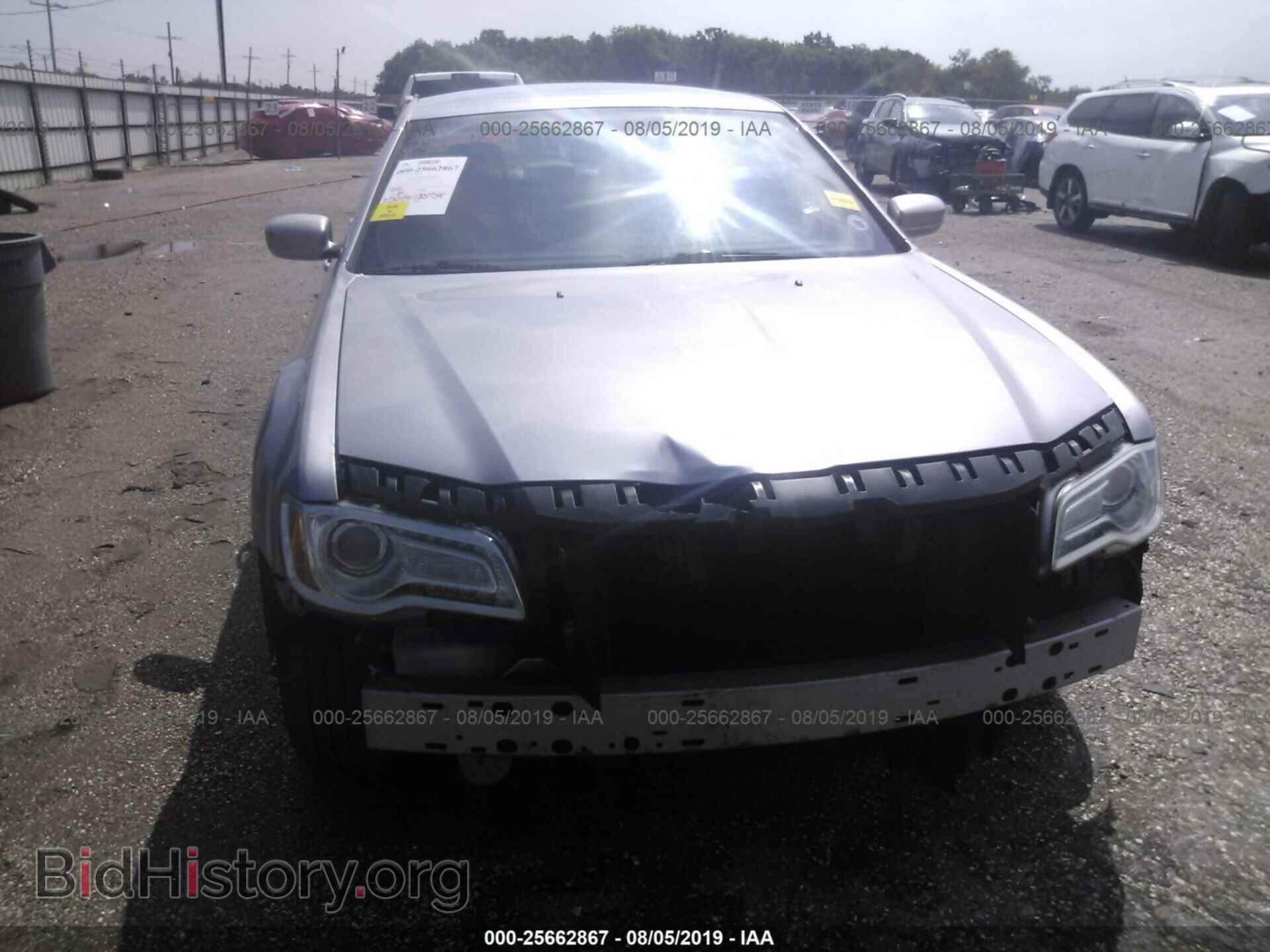 2013 CHRYSLER 300 - VIN: 2C3CCAAG5DH572371 - Фото 6
