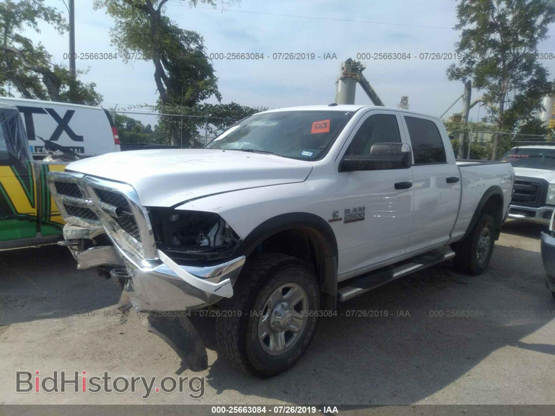 2018 RAM 2500 - VIN: 3C6UR5CL7JG276383 - Фото 2