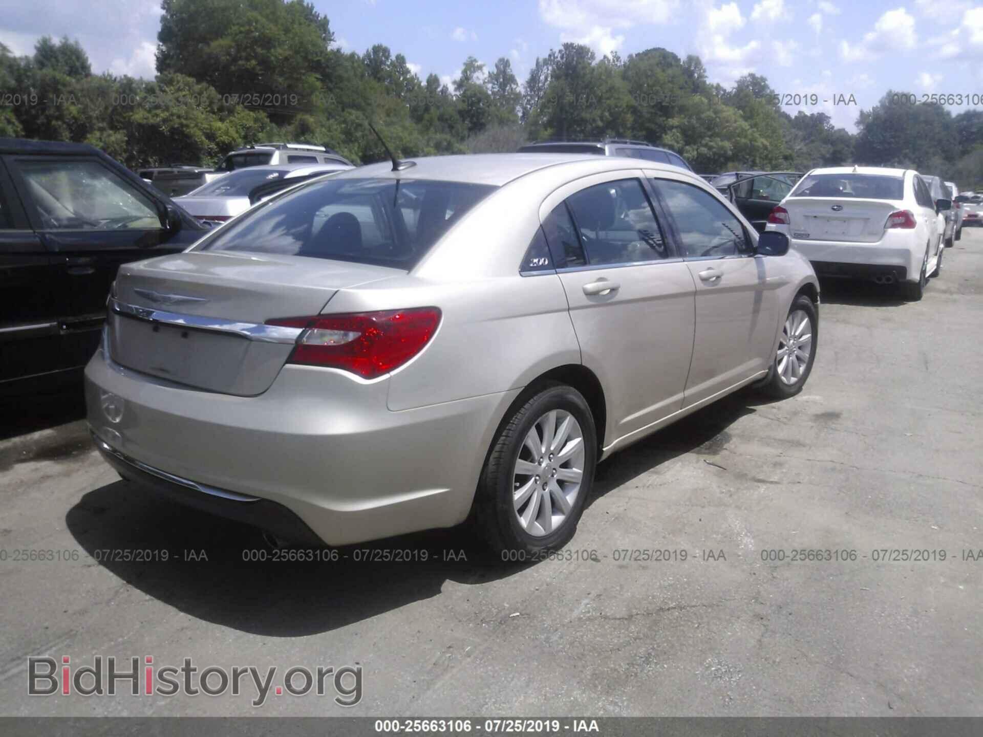 2014 CHRYSLER 200 - VIN: 1C3CCBBG4EN106492 - Фото 4