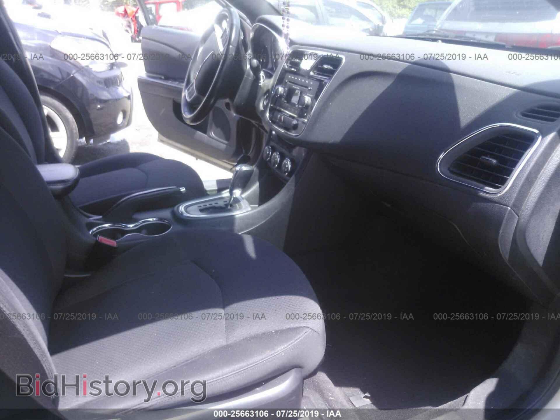 2014 CHRYSLER 200 - VIN: 1C3CCBBG4EN106492 - Фото 5
