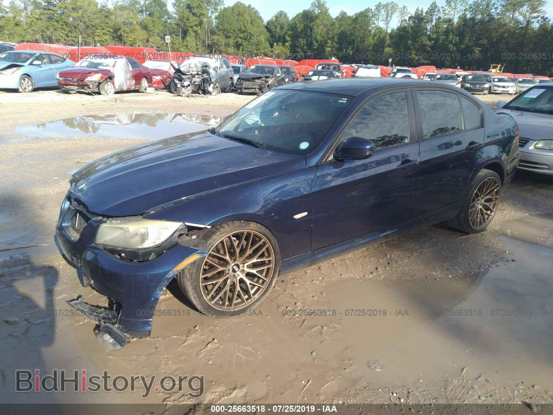 2011 BMW 328 - VIN: WBAPH7C58BE676481 - Фото 2