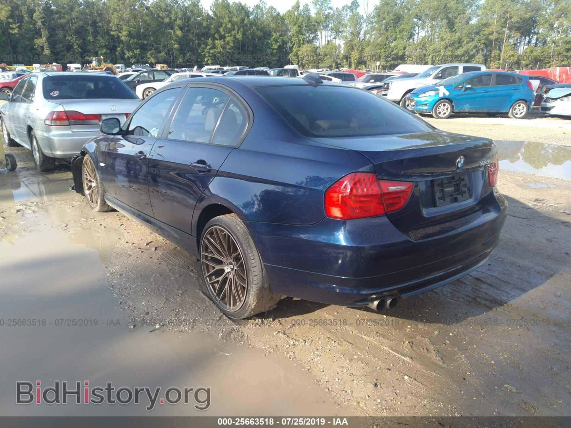 2011 BMW 328 - VIN: WBAPH7C58BE676481 - Фото 3