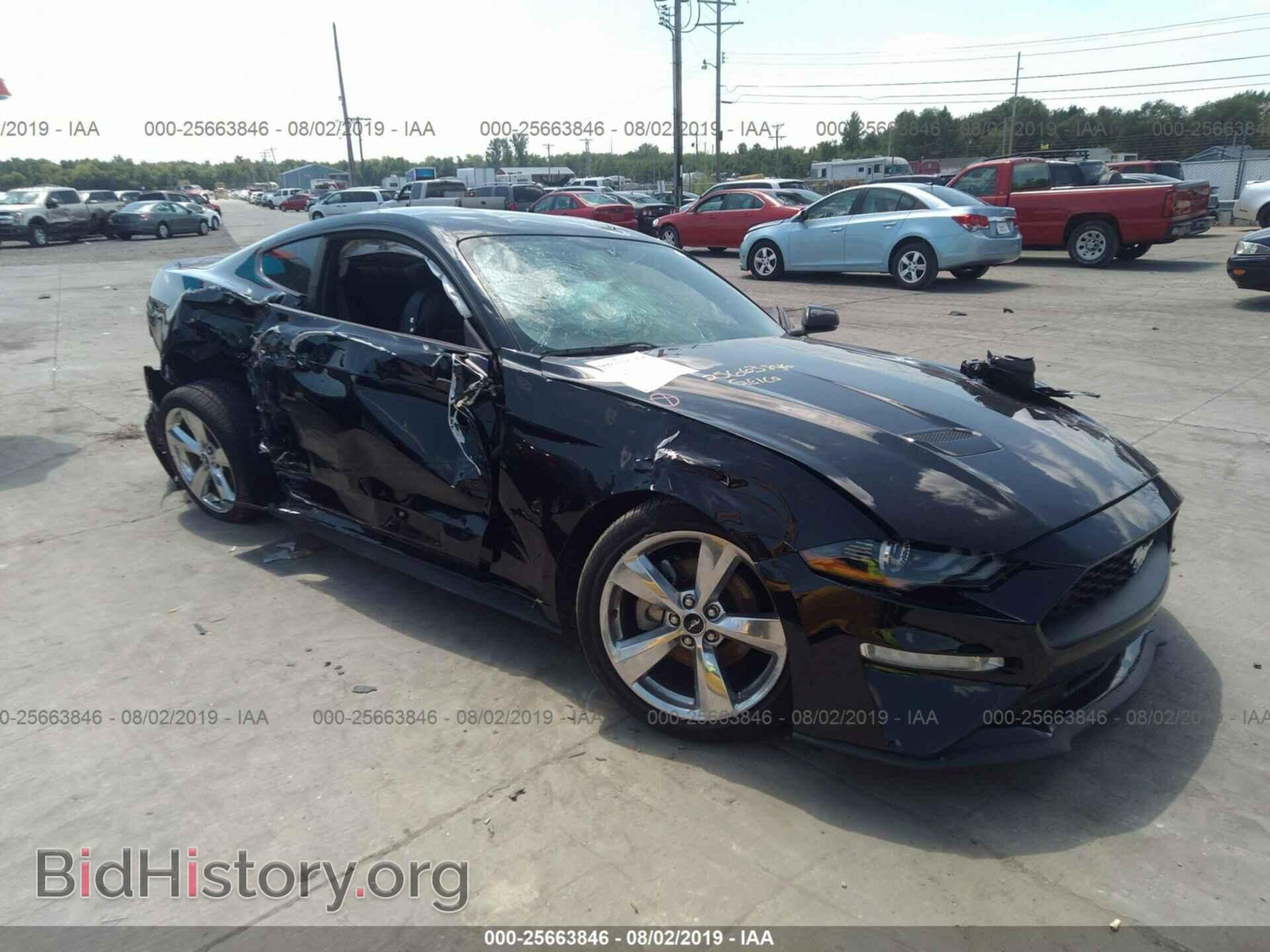 Photo 1FA6P8TH6J5125875 - FORD MUSTANG 2018
