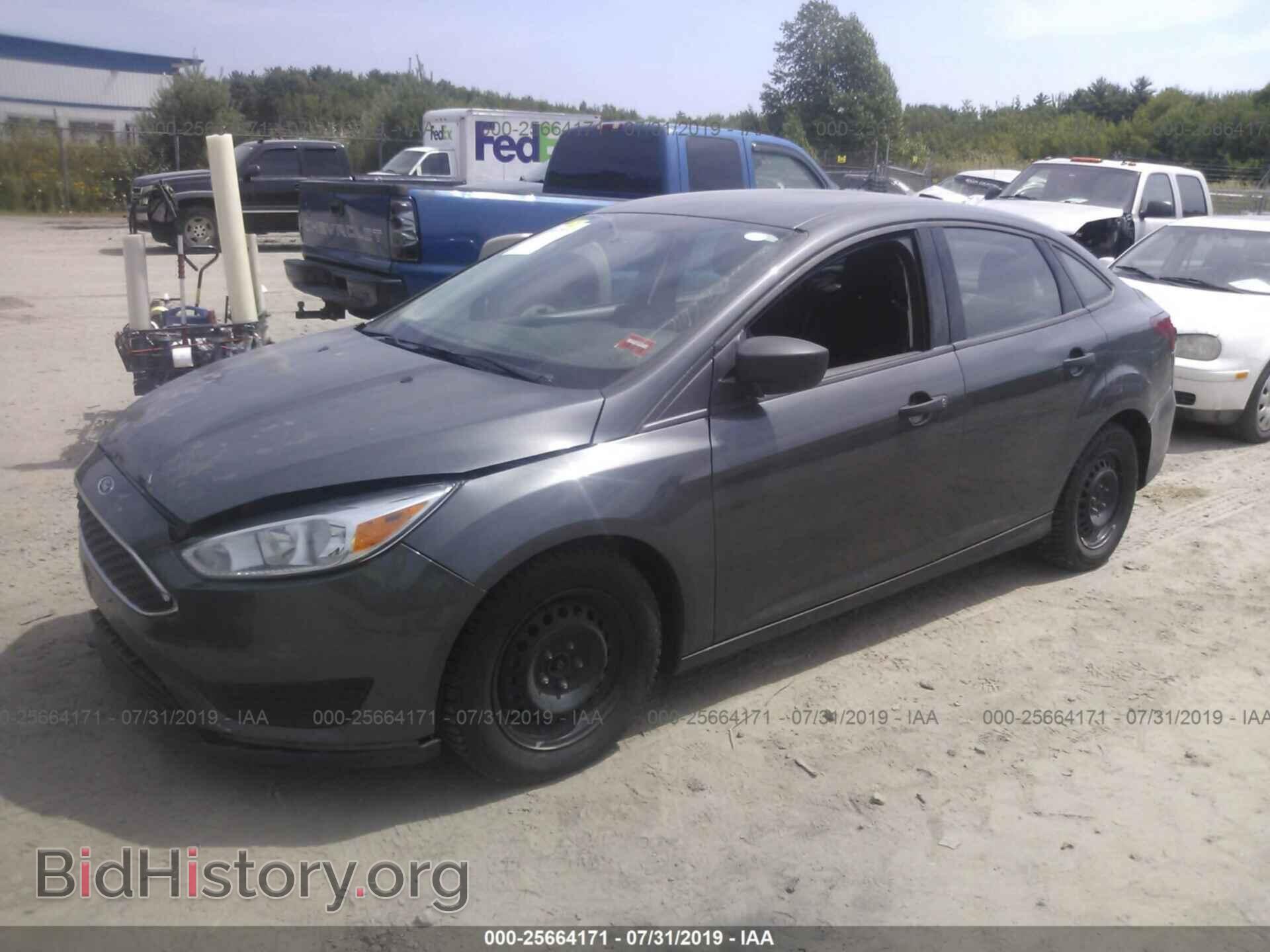 2017 FORD FOCUS - VIN: 1FADP3E26HL250741 - Фото 2
