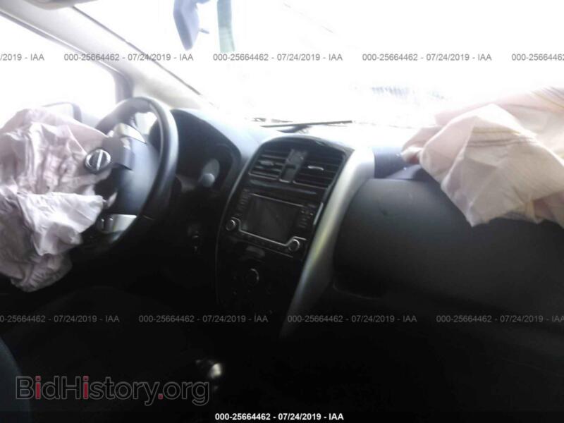 2016 Nissan VERSA NOTE (VIN 3N1CE2CP8GL382460) — photo 5 of 10