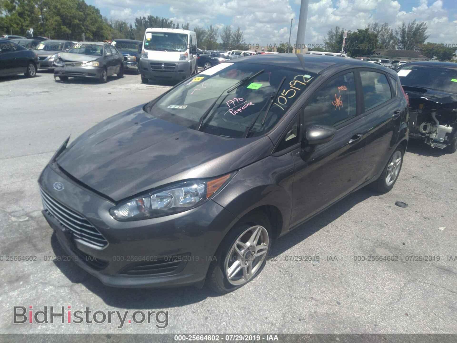 2017 FORD FIESTA - VIN: 3FADP4EJ4HM105192 - Photo 2