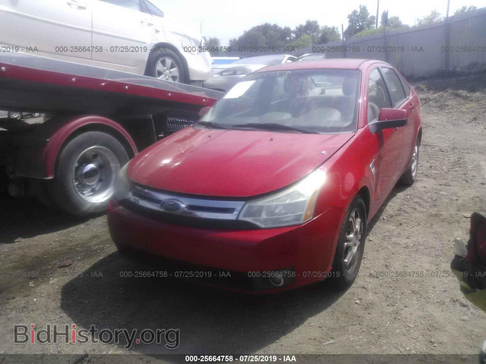 2008 FORD FOCUS - VIN: 1FAHP35N28W121180 - Фото 2