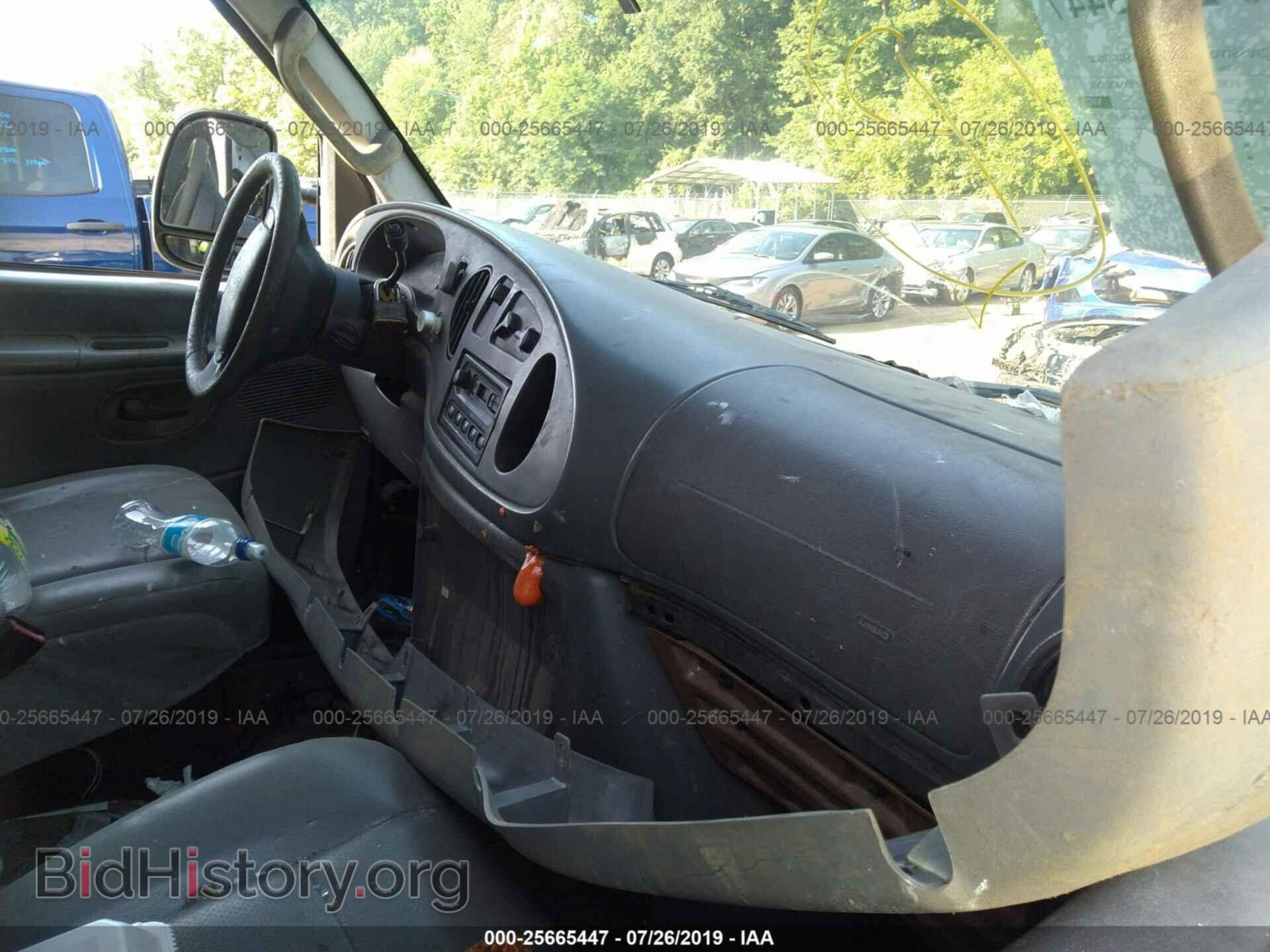 2006 FORD ECONOLINE - VIN: 1FDSE35L16DB37301 - Фото 5