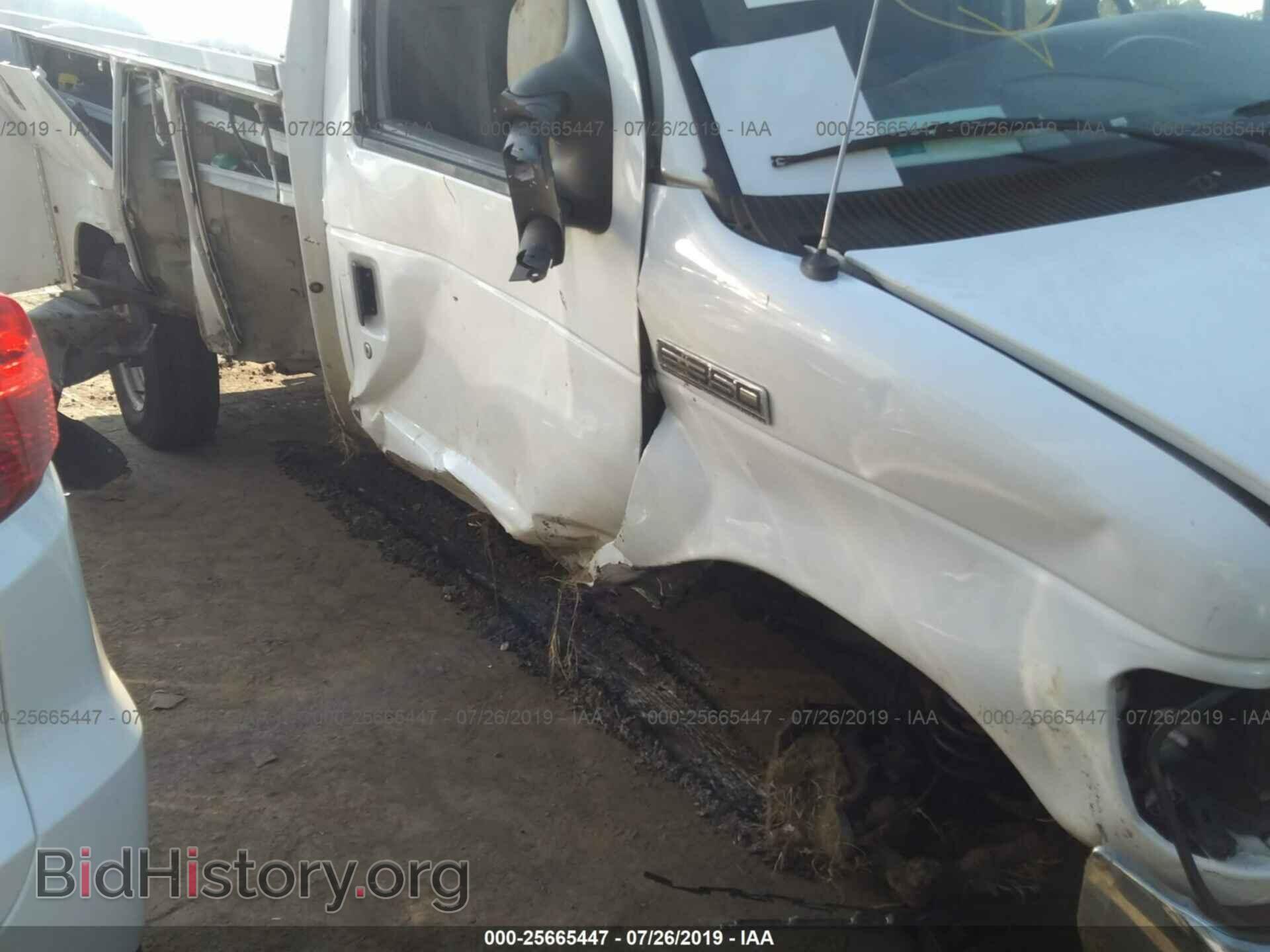 2006 FORD ECONOLINE - VIN: 1FDSE35L16DB37301 - Фото 8