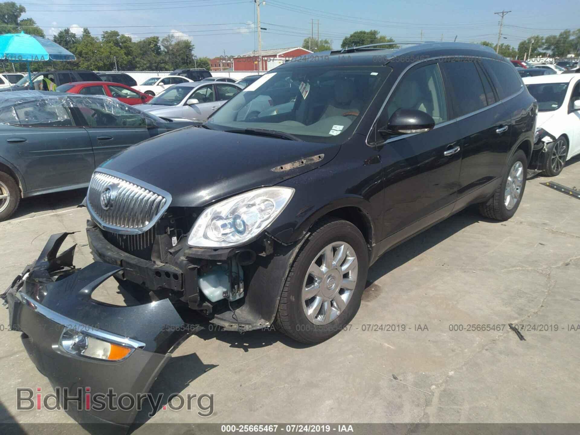 2011 BUICK ENCLAVE - VIN: 5GAKVBED0BJ170455 - Фото 2