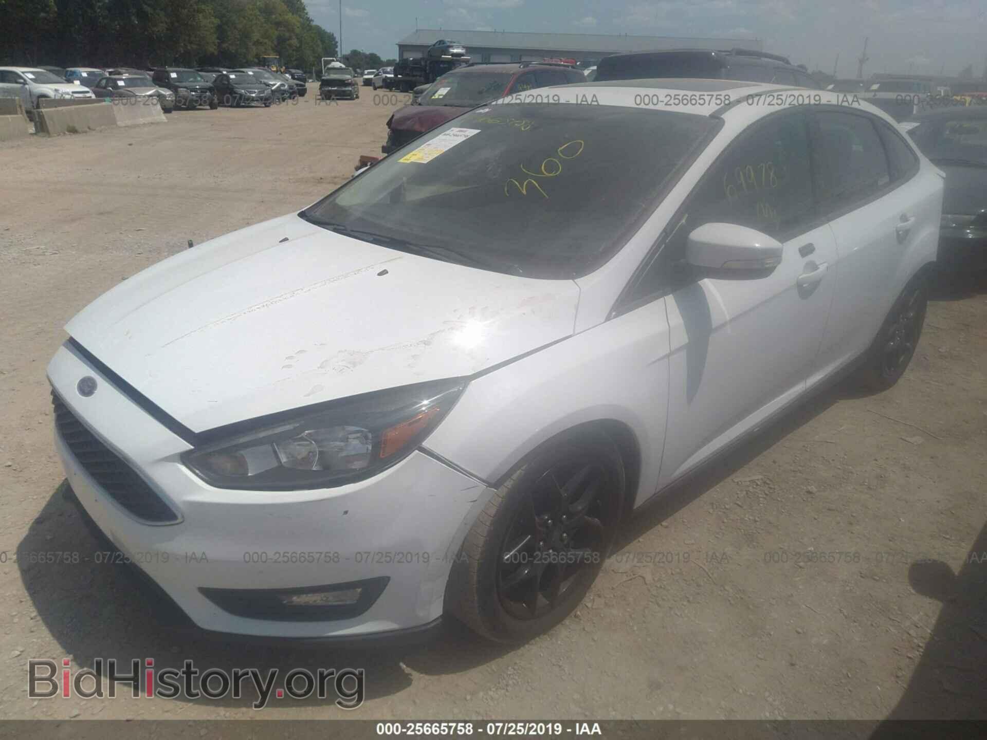 2016 FORD FOCUS - VIN: 1FADP3F23GL310164 - Фото 2