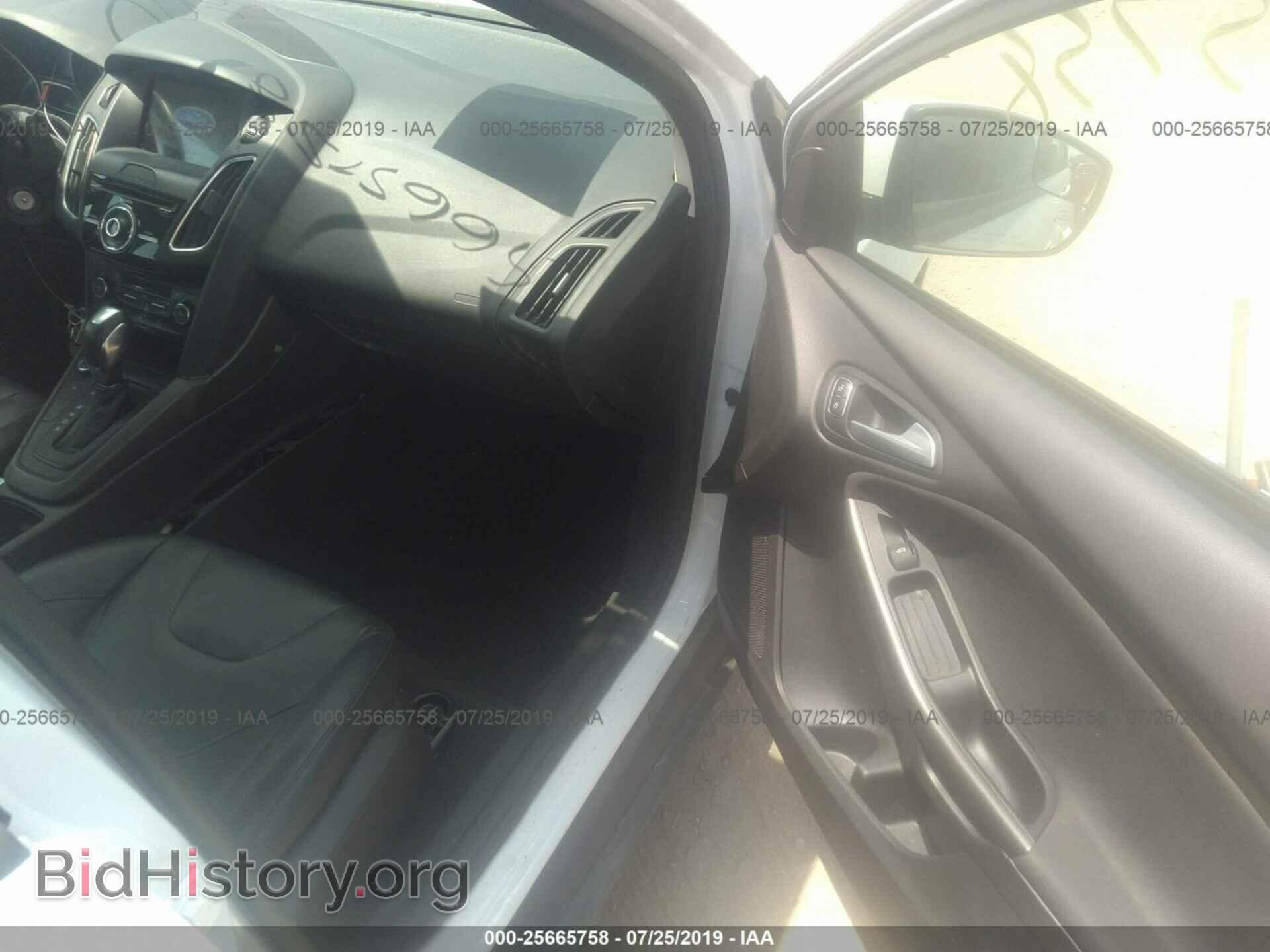 2016 FORD FOCUS - VIN: 1FADP3F23GL310164 - Фото 5