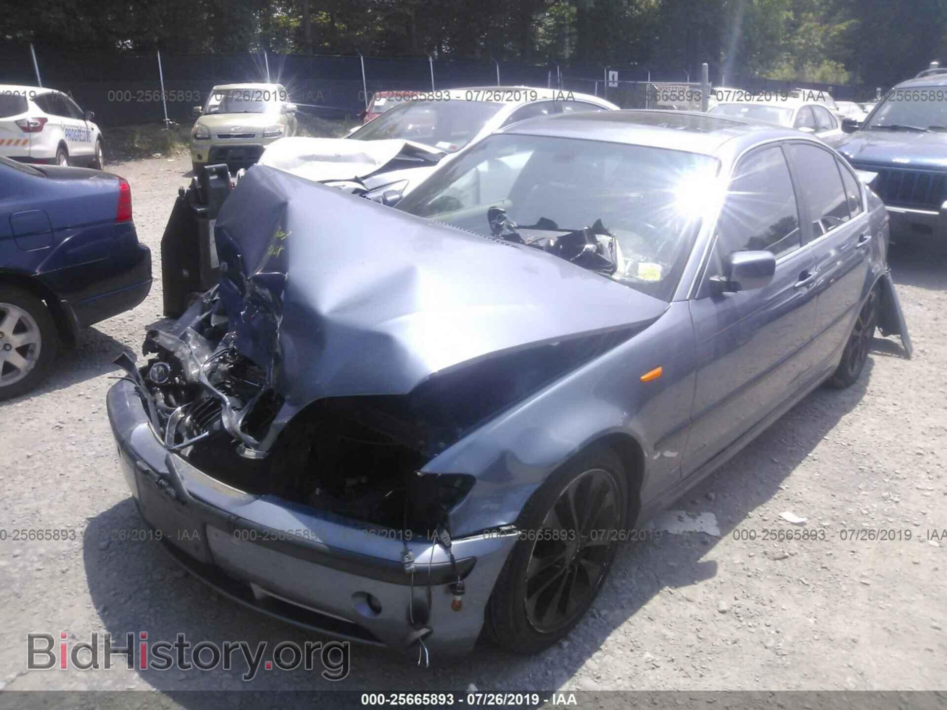 2003 BMW 330 - VIN: WBAEV53463KM26574 - Photo 2
